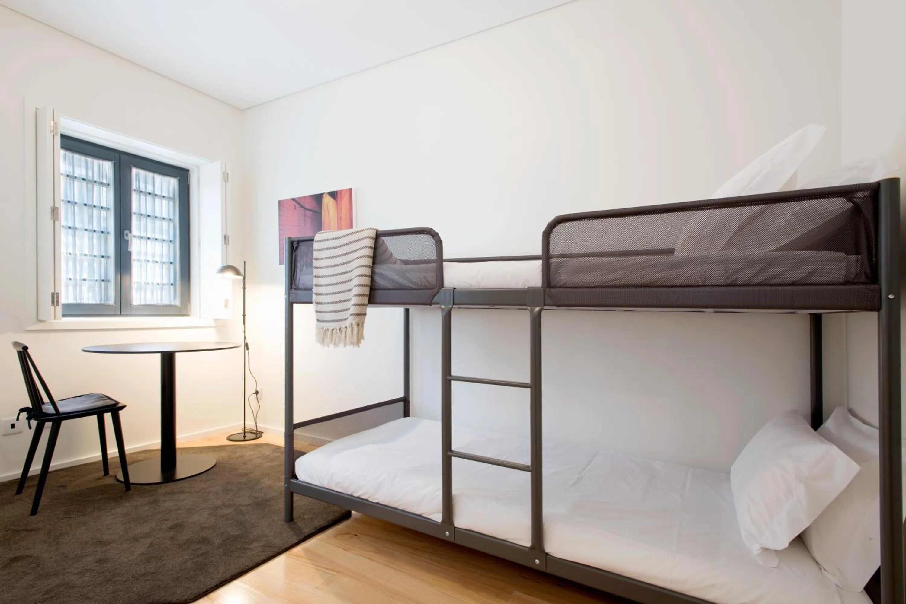 bunk bed, Bed in Oporto Serviced Apartments - Alvares Cabral