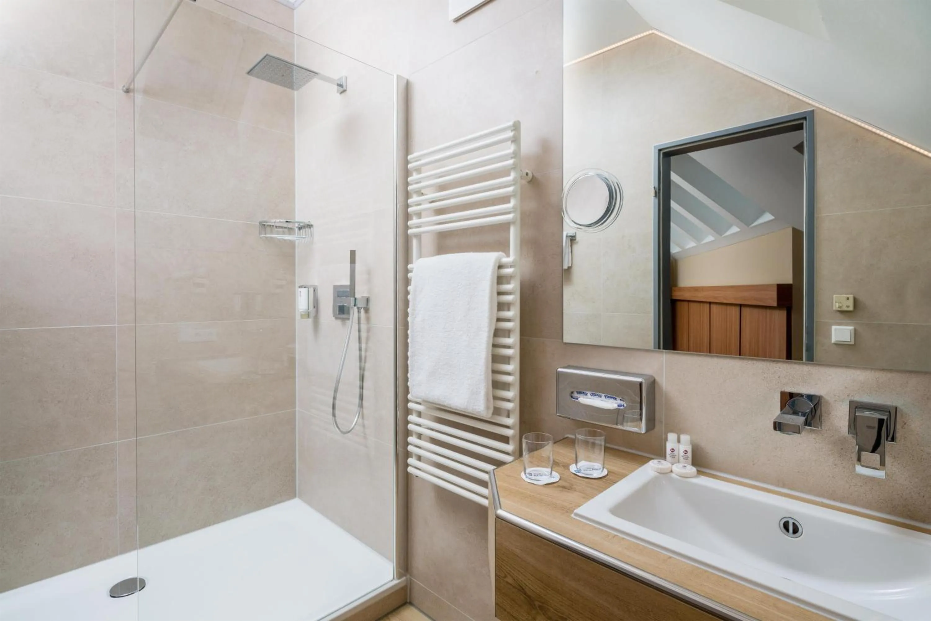 Bathroom in Best Western Plus Parkhotel Erding