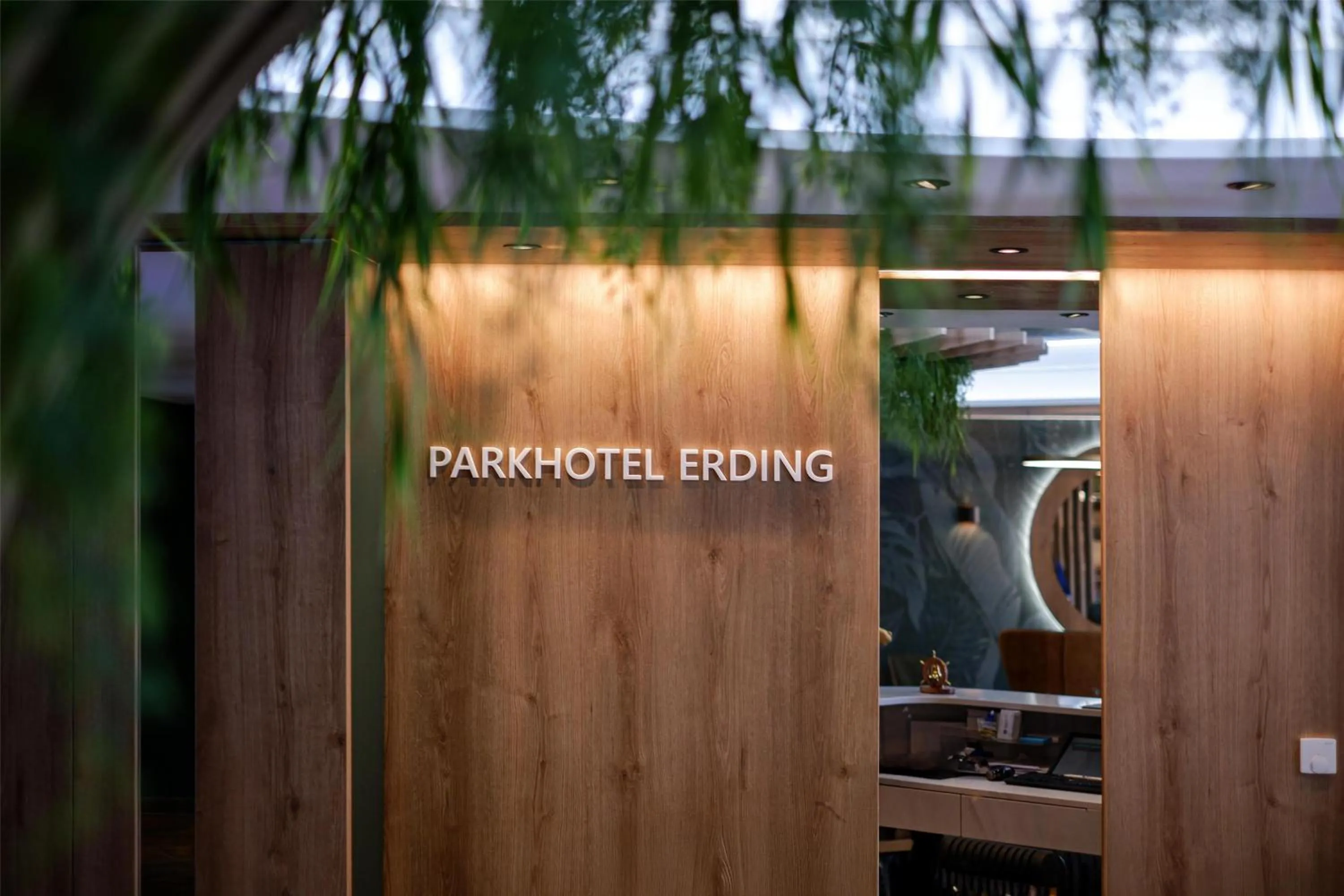 Lobby or reception in Best Western Plus Parkhotel Erding