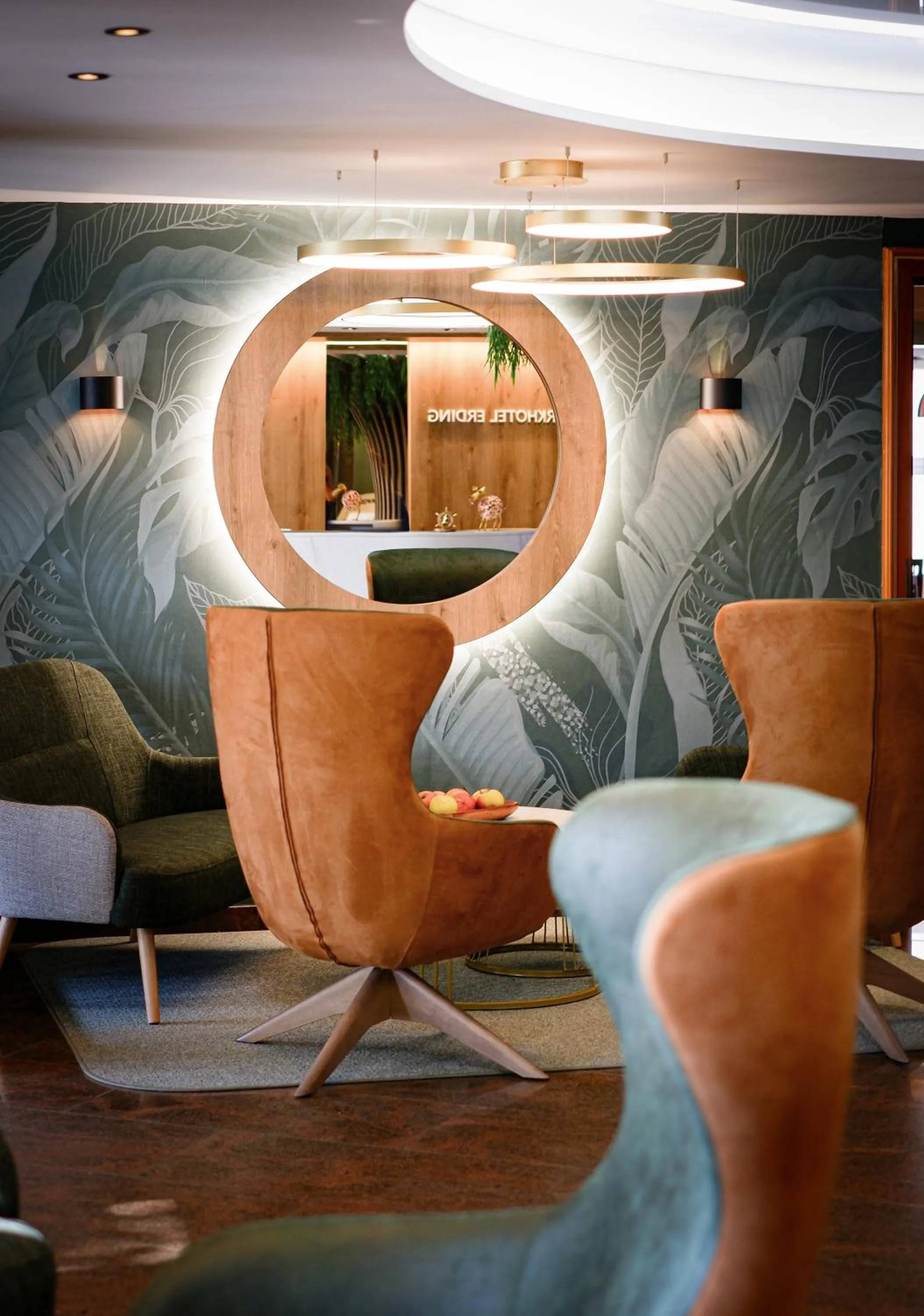 Lobby or reception in Best Western Plus Parkhotel Erding