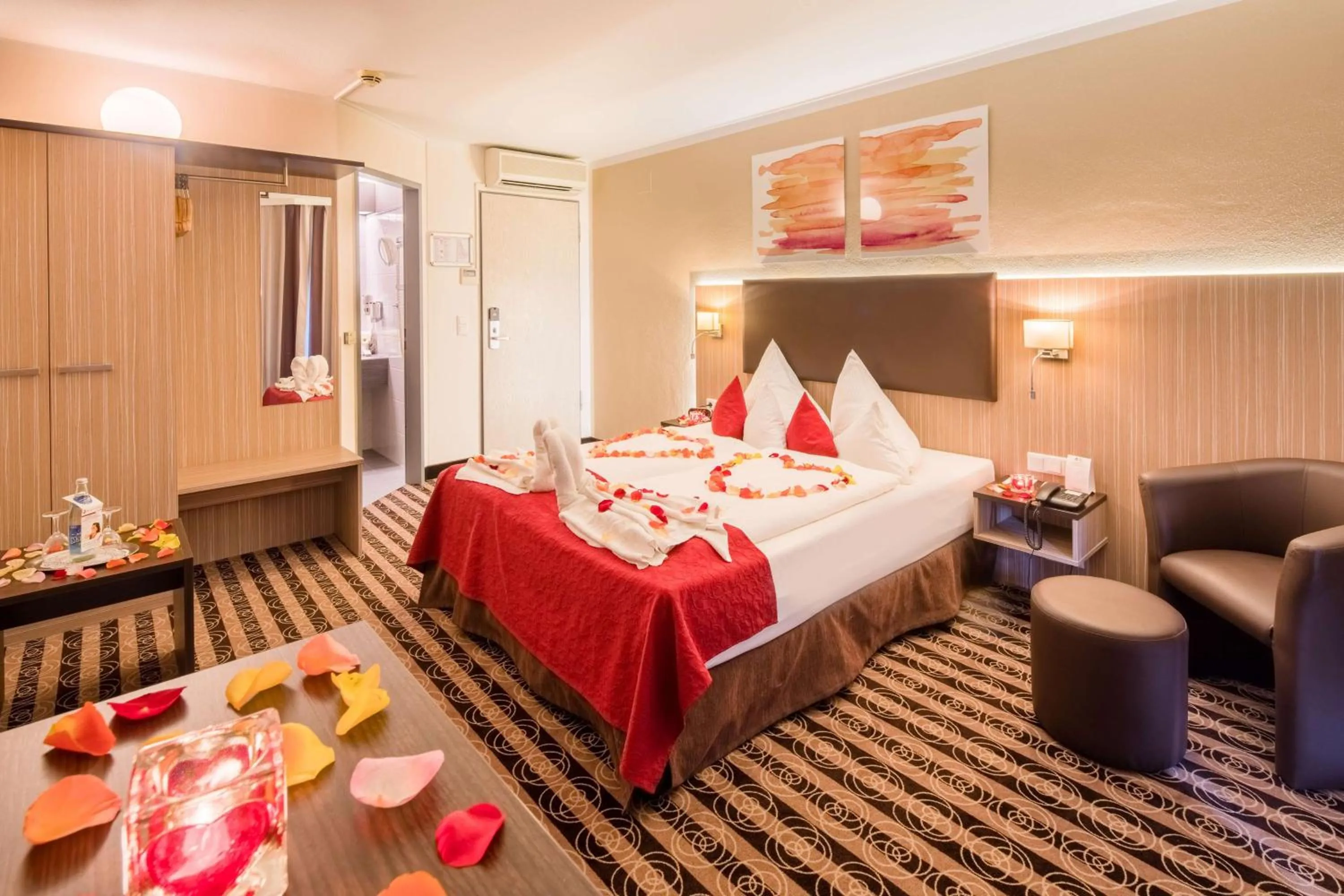 Bedroom, Bed in Best Western Plus Parkhotel Erding