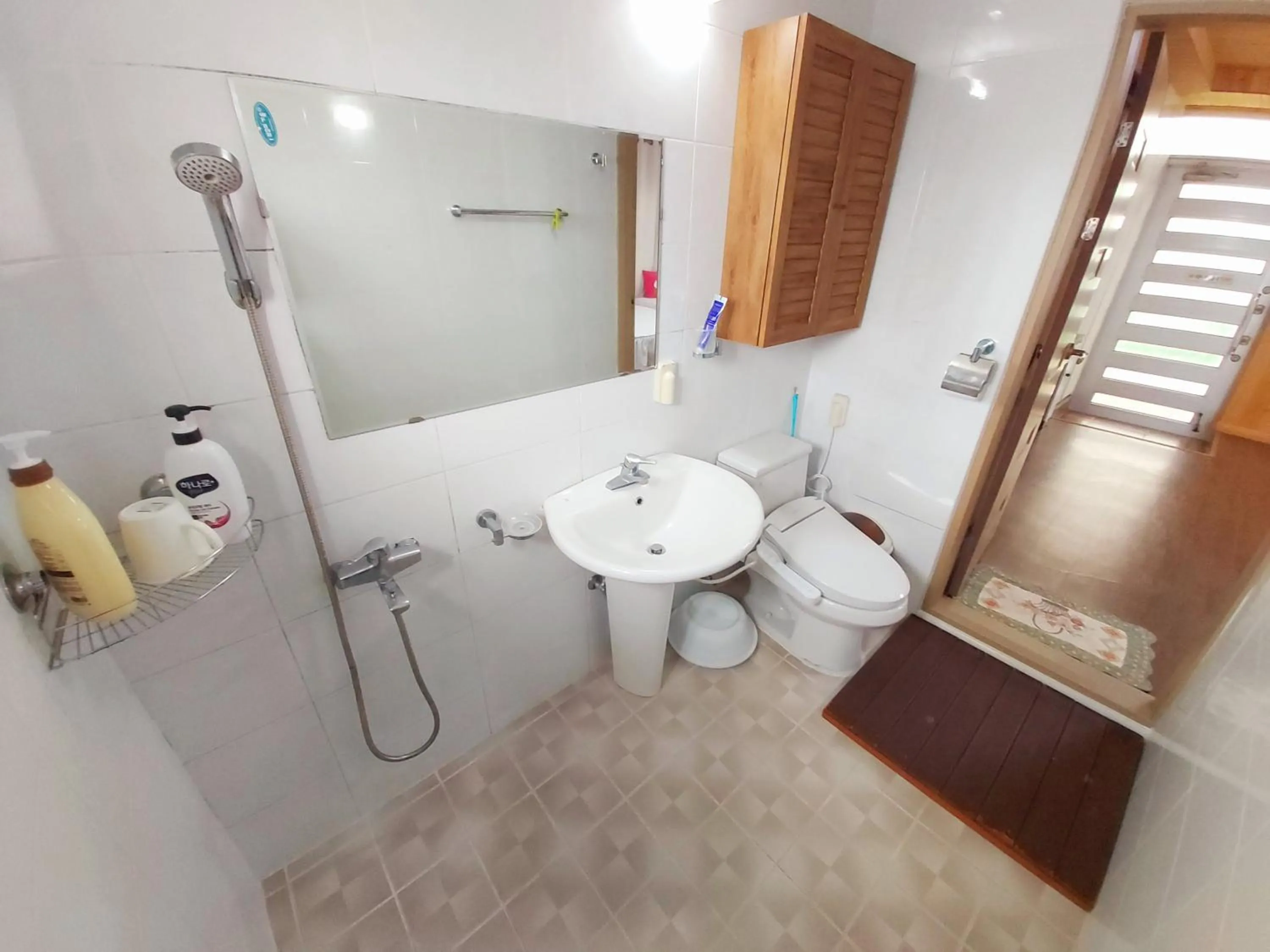 Bathroom in Feeling Good House