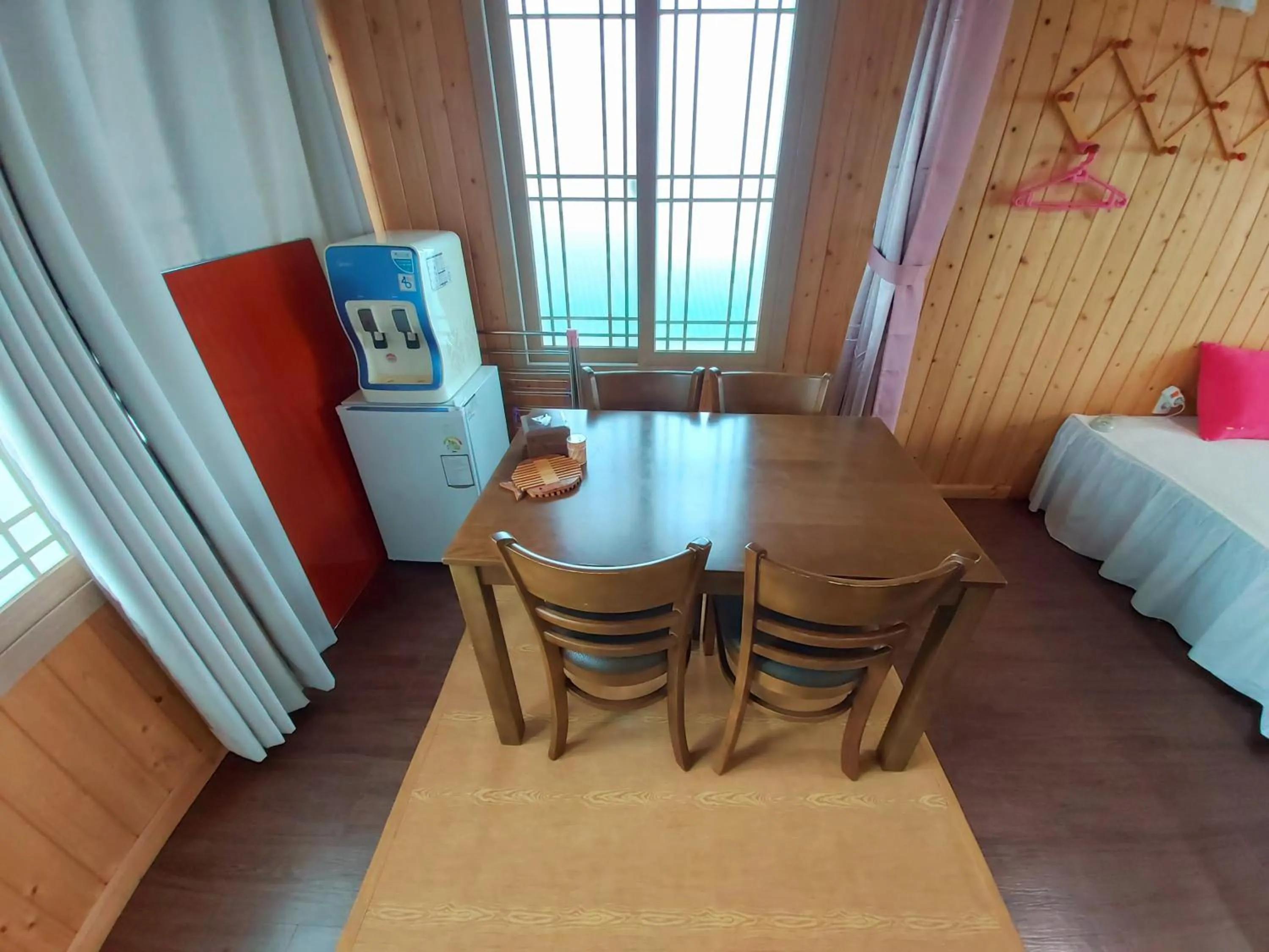 Bed in Feeling Good House