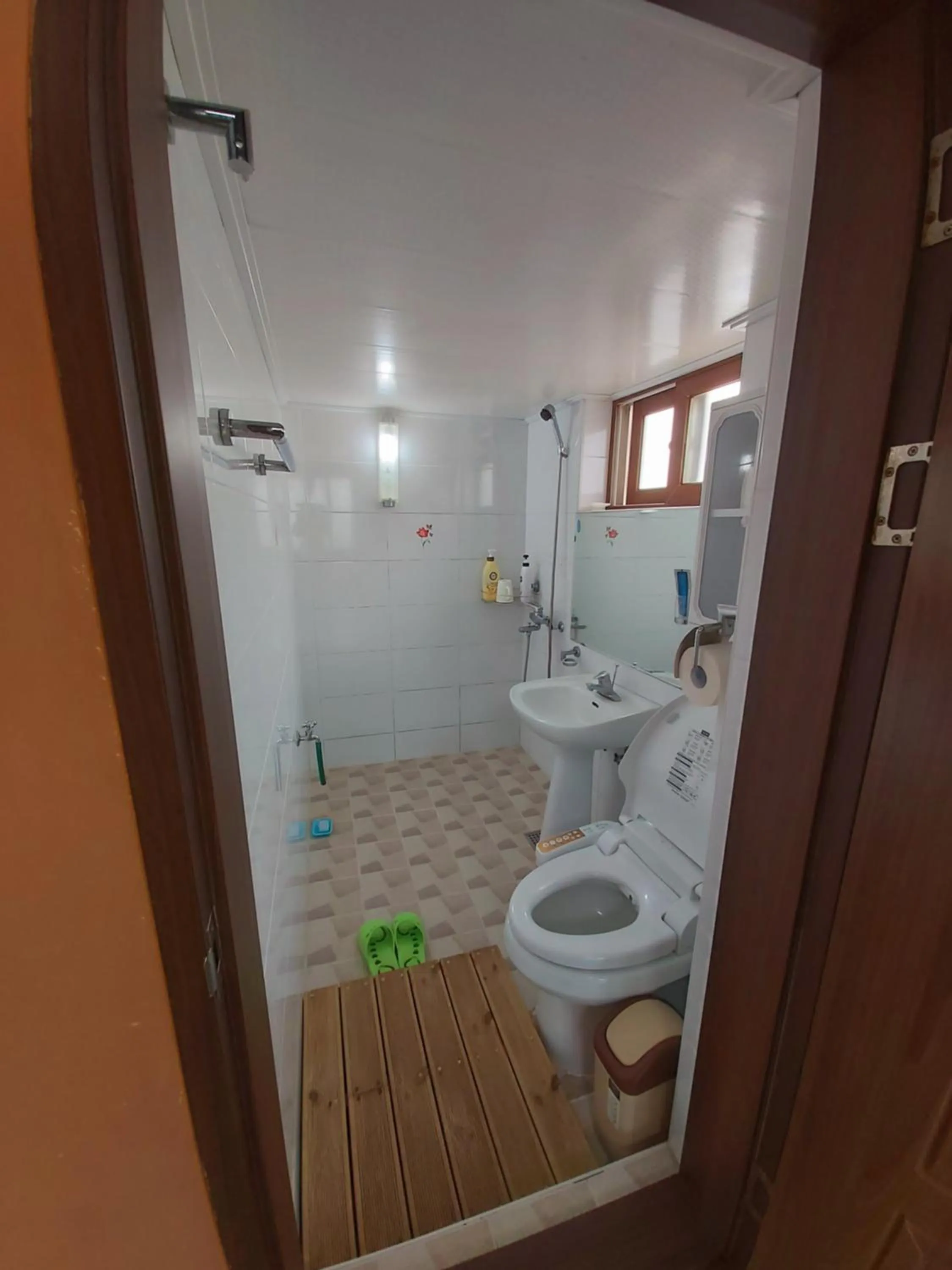 Bathroom in Feeling Good House