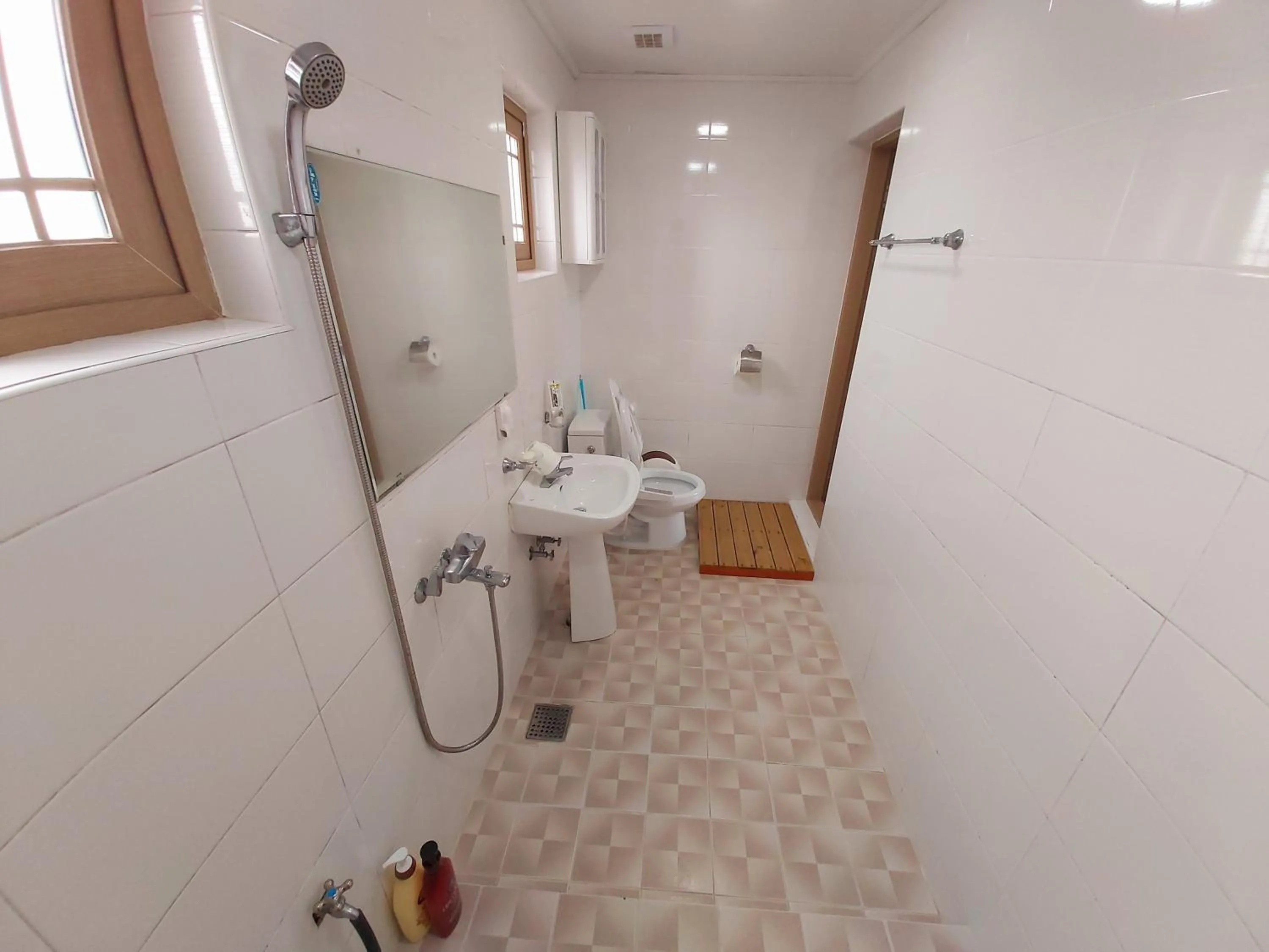 Bathroom in Feeling Good House