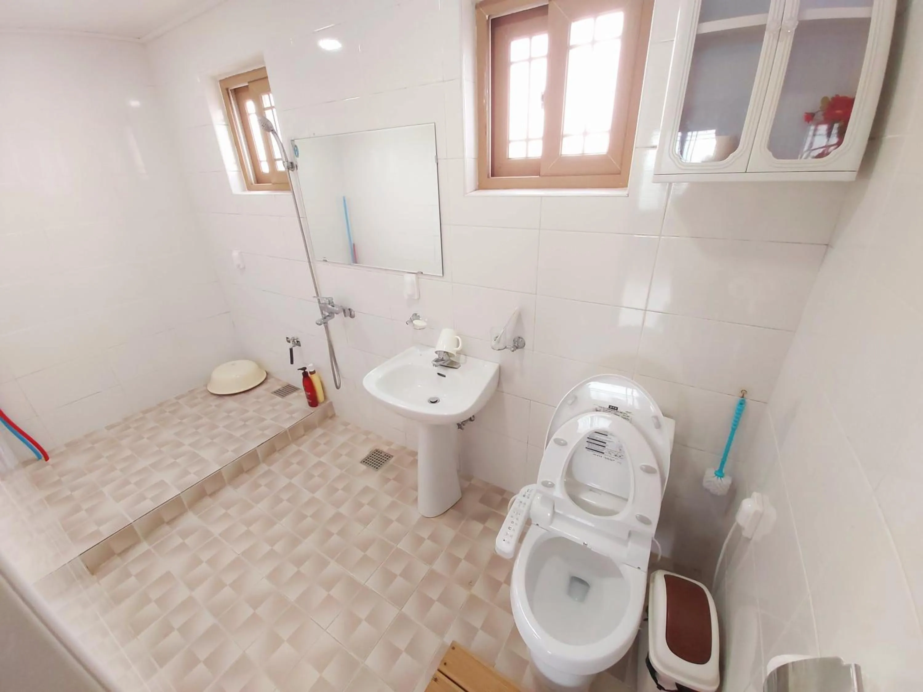 Bathroom in Feeling Good House