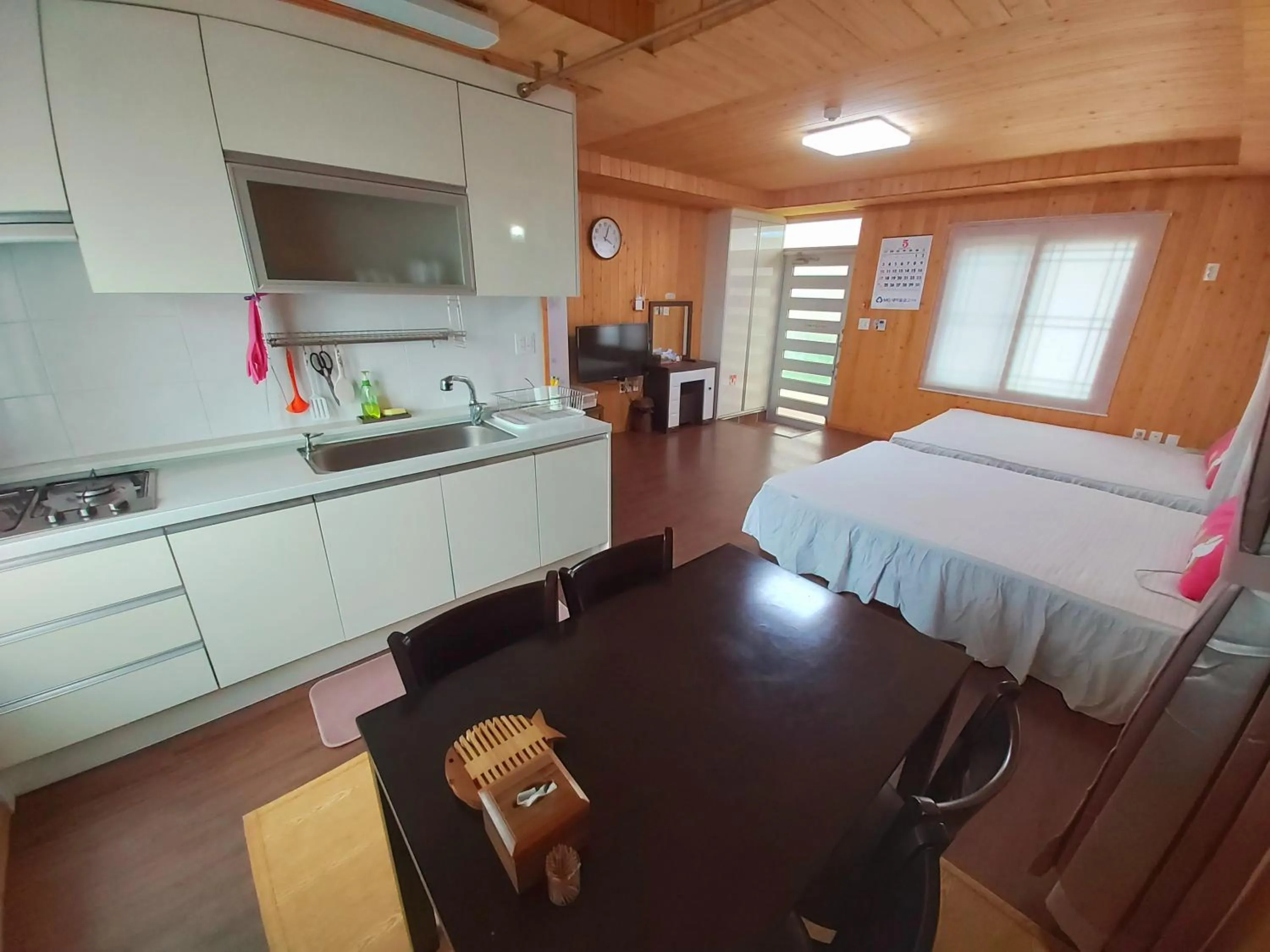 Bed in Feeling Good House