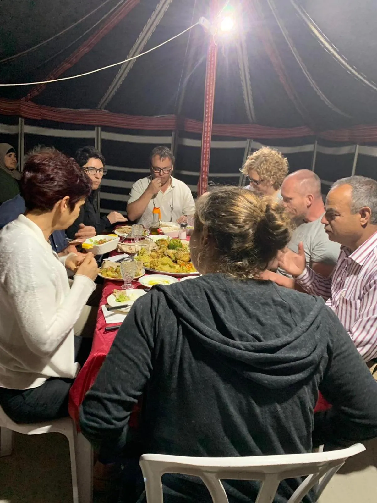 People in Khan Alsira - חאן אלסרה