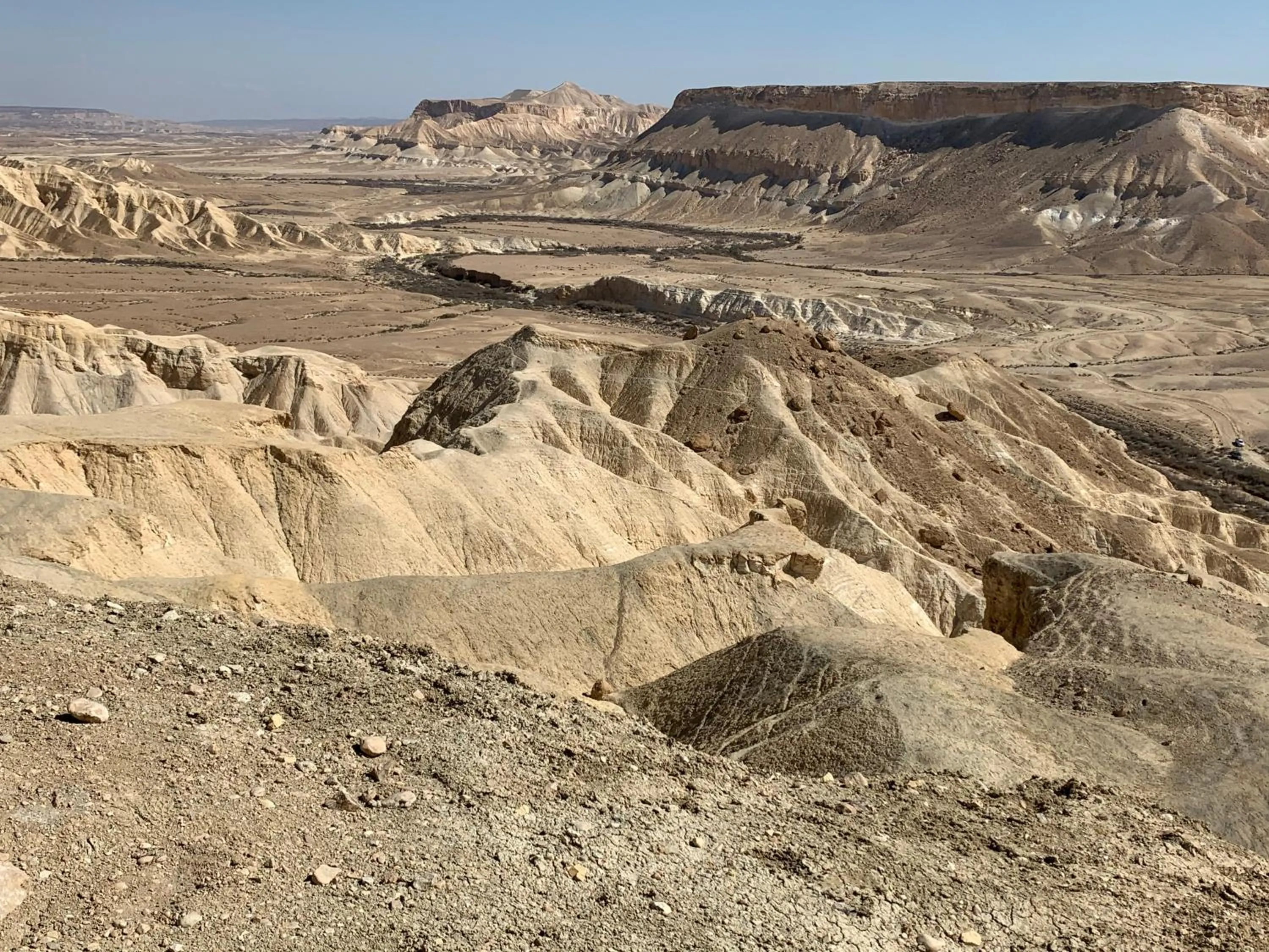 Hiking in Khan Alsira - חאן אלסרה