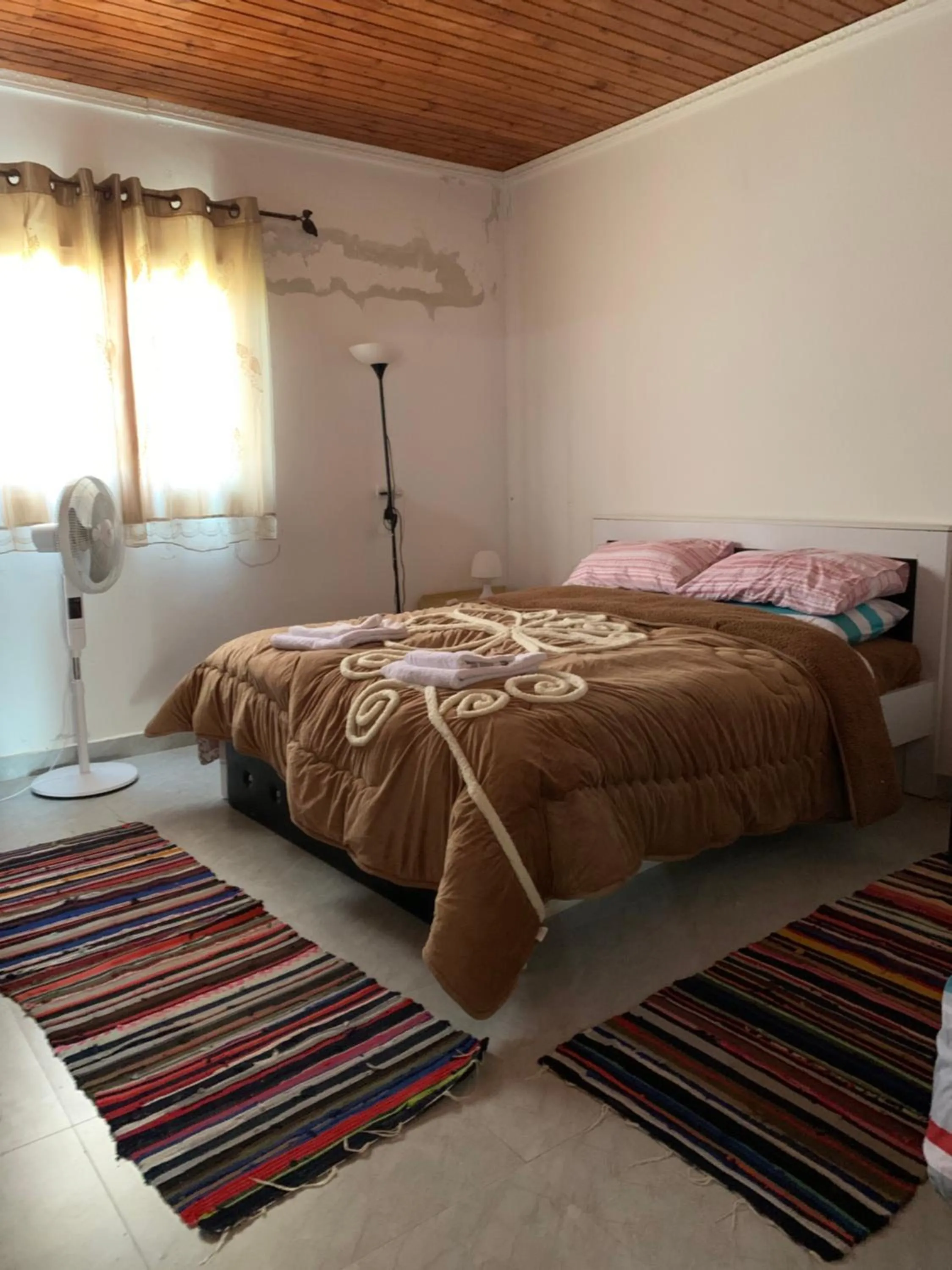 Living room, Bed in Khan Alsira - חאן אלסרה
