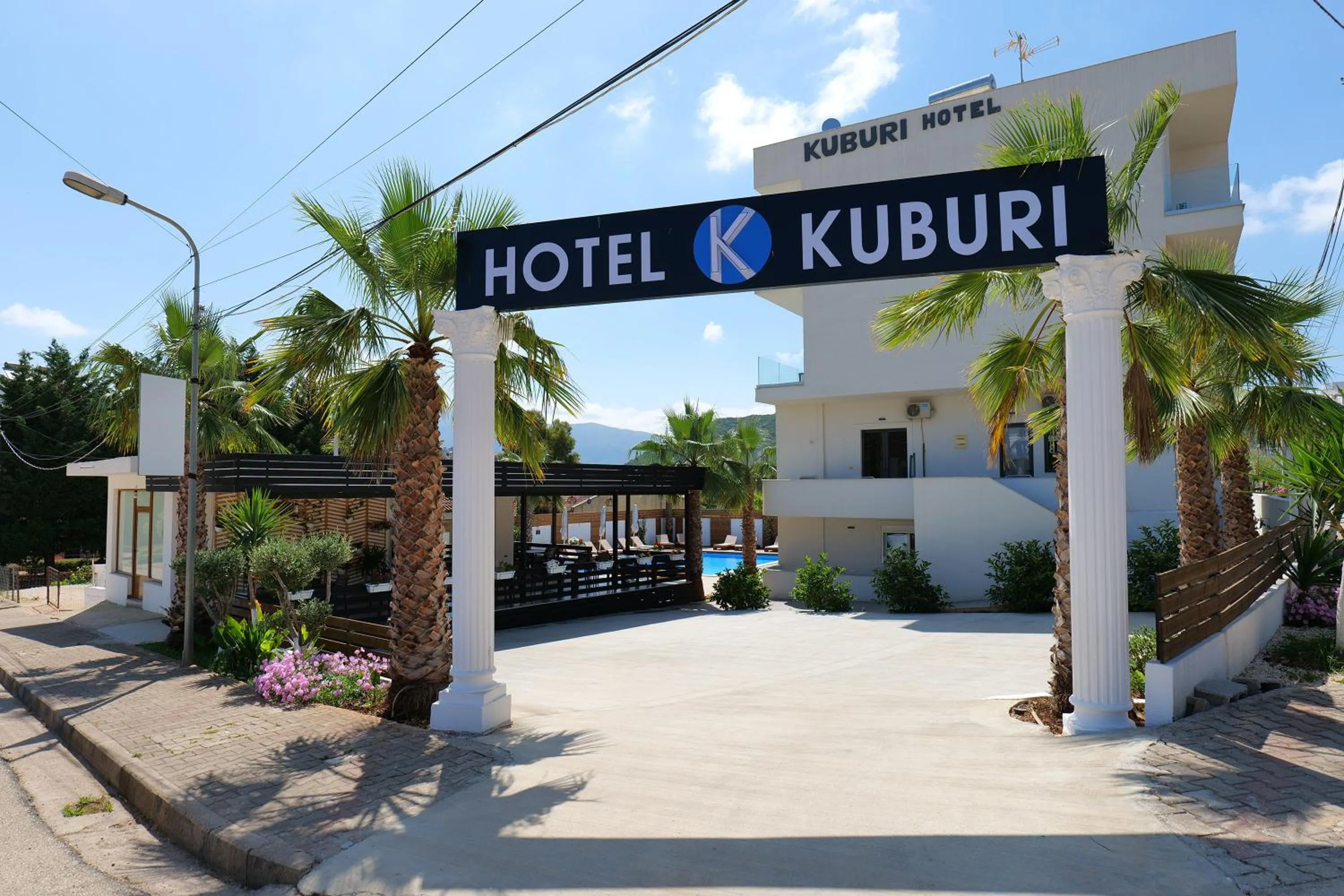 Property building in Kuburi Hotel