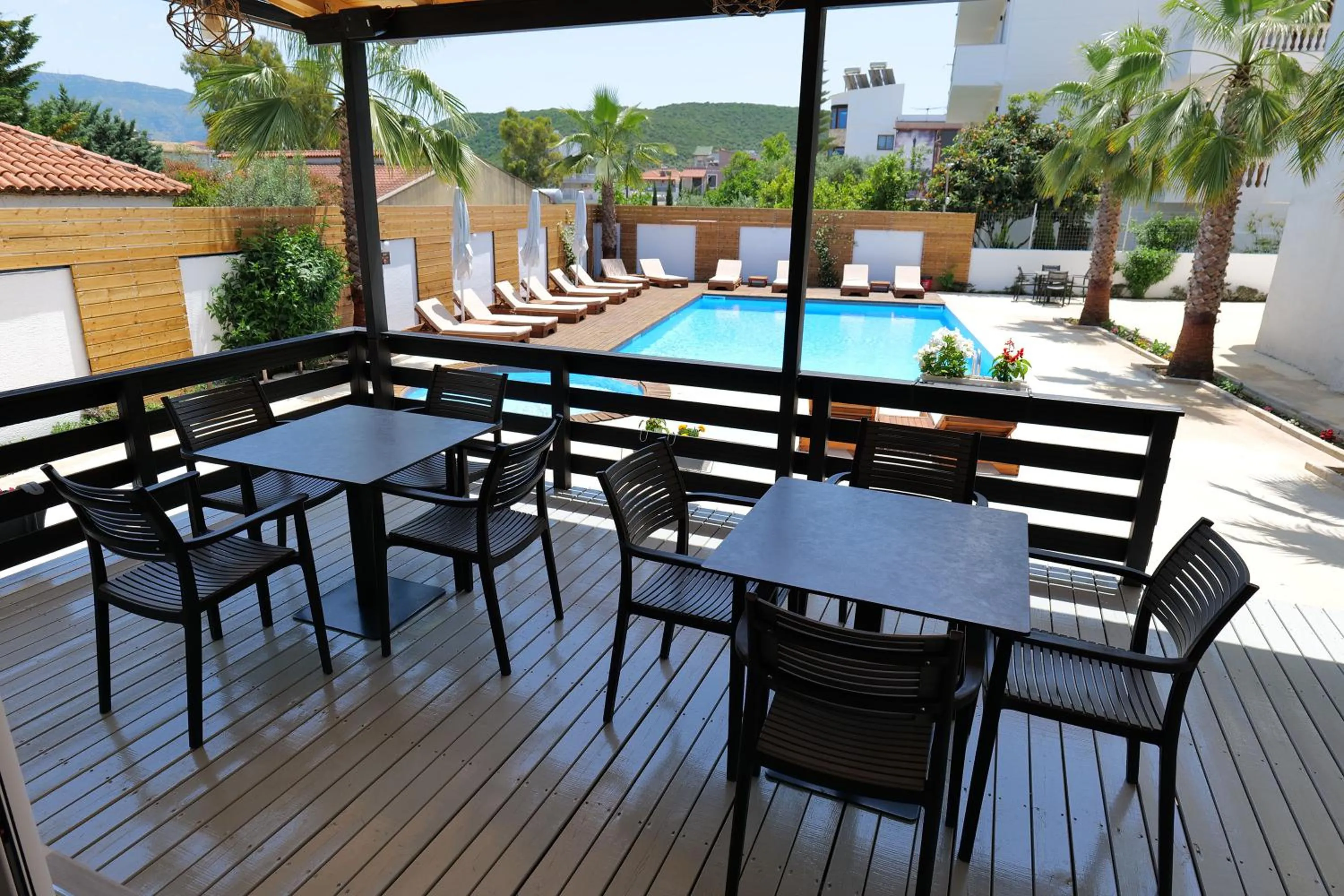 Lounge or bar in Kuburi Hotel