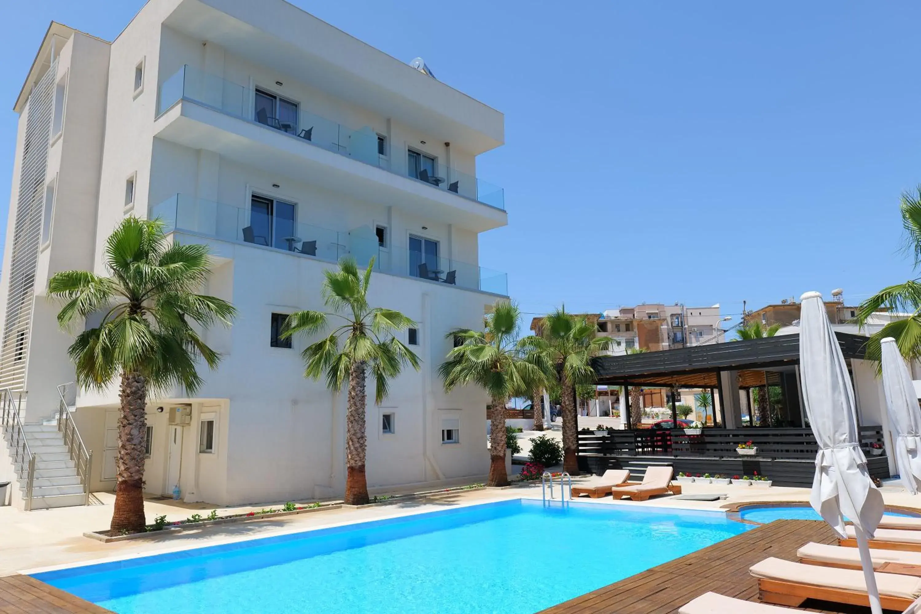 Property building in Kuburi Hotel Property building in Kuburi Hotel