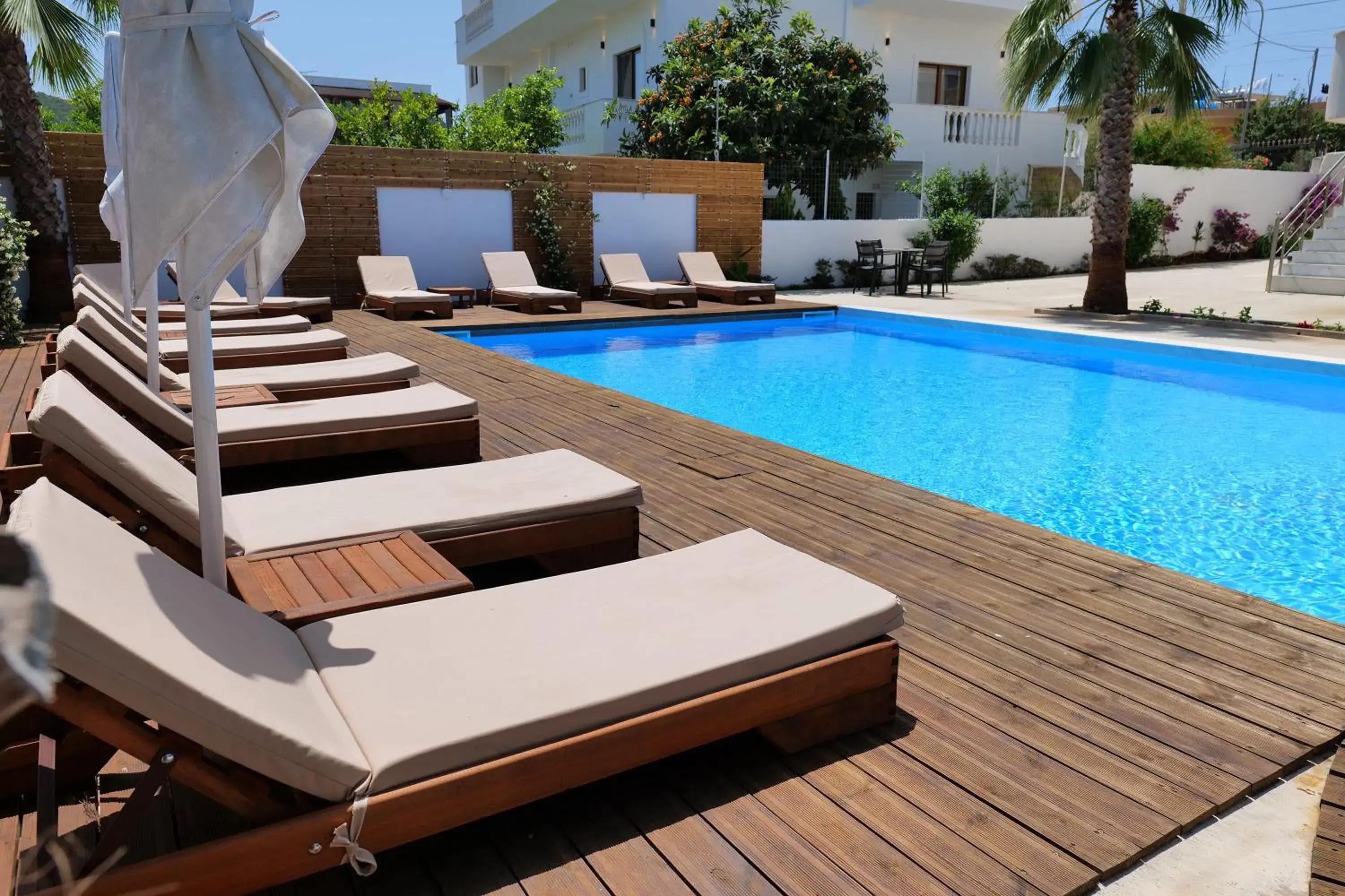 Swimming pool in Kuburi Hotel Swimming pool in Kuburi Hotel