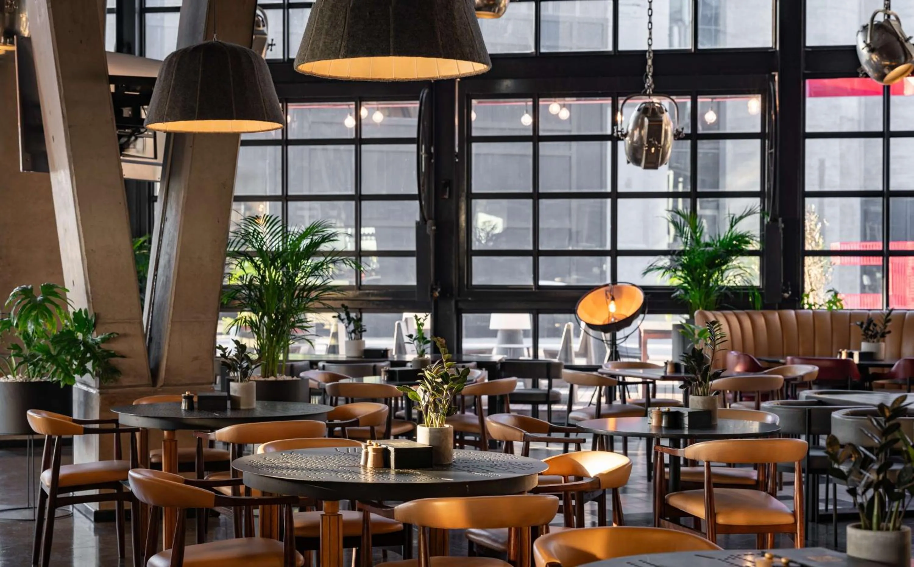 Restaurant/places to eat in Radisson RED Hotel V&A Waterfront Cape Town