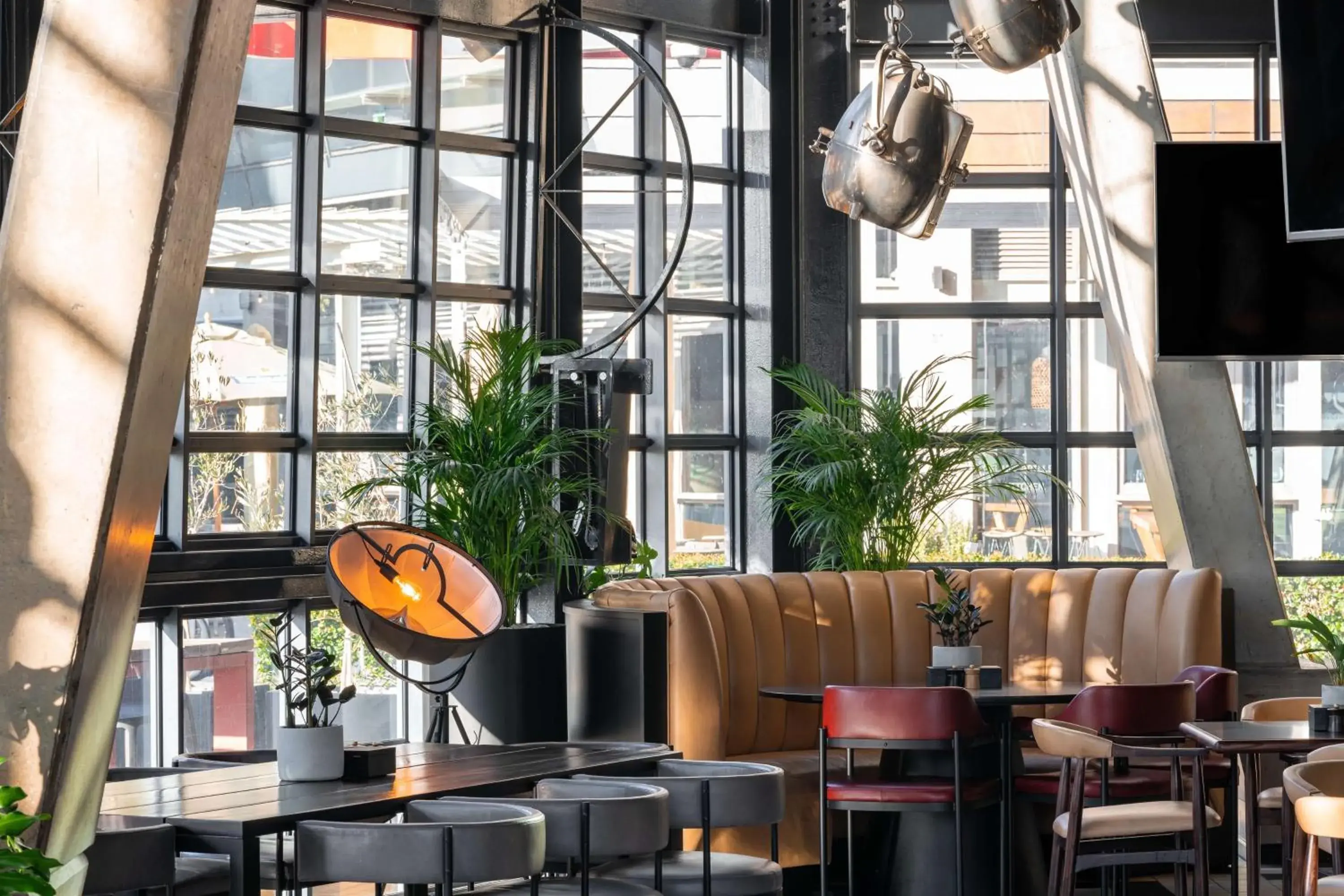 Restaurant/places to eat in Radisson RED Hotel V&A Waterfront Cape Town Restaurant/places to eat in Radisson RED Hotel V&A Waterfront Cape Town