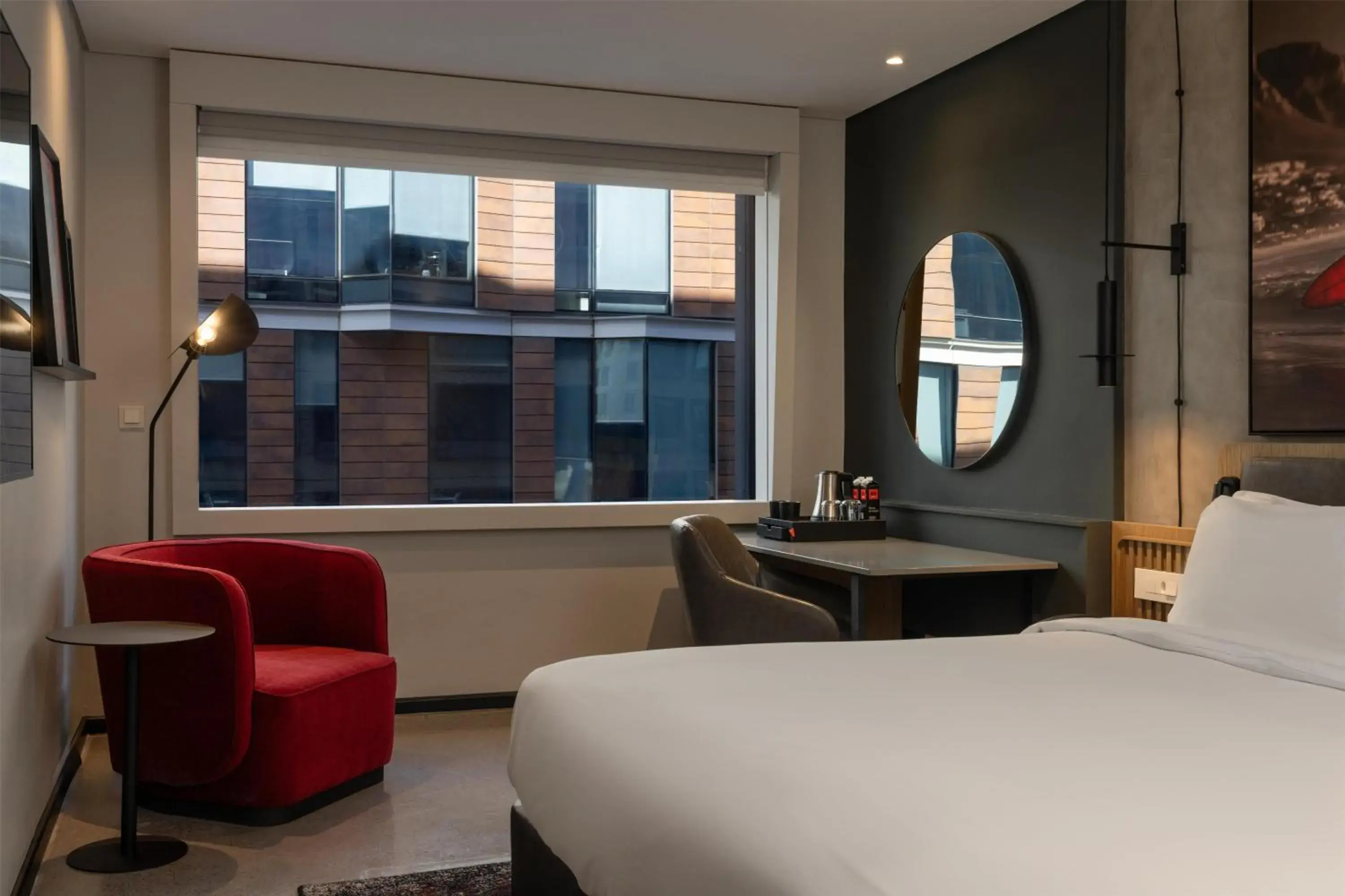 View (from property/room), Bed in Radisson RED Hotel V&A Waterfront Cape Town View (from property/room), Bed in Radisson RED Hotel V&A Waterfront Cape Town