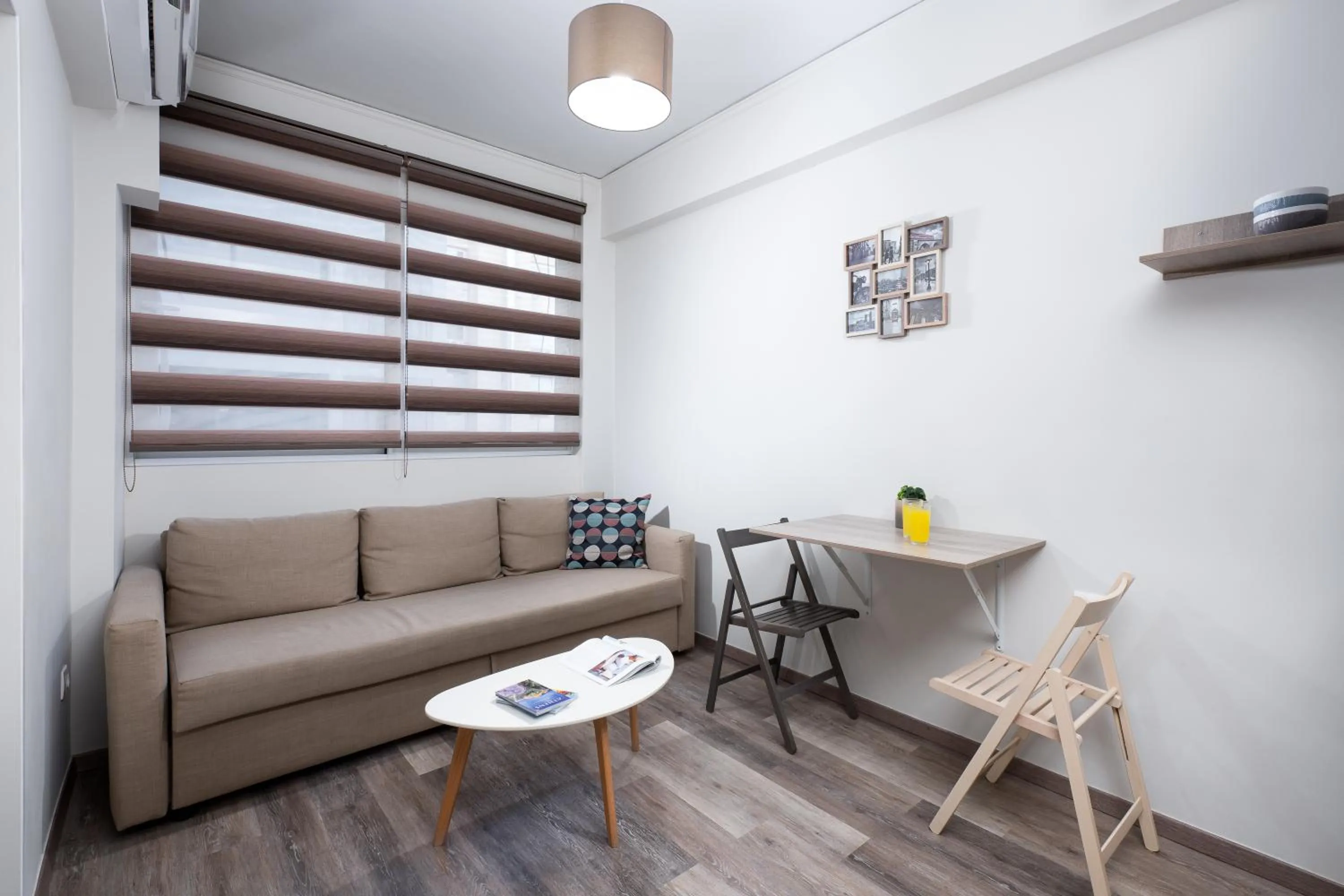 Seating area in Enattica Syntagma Living