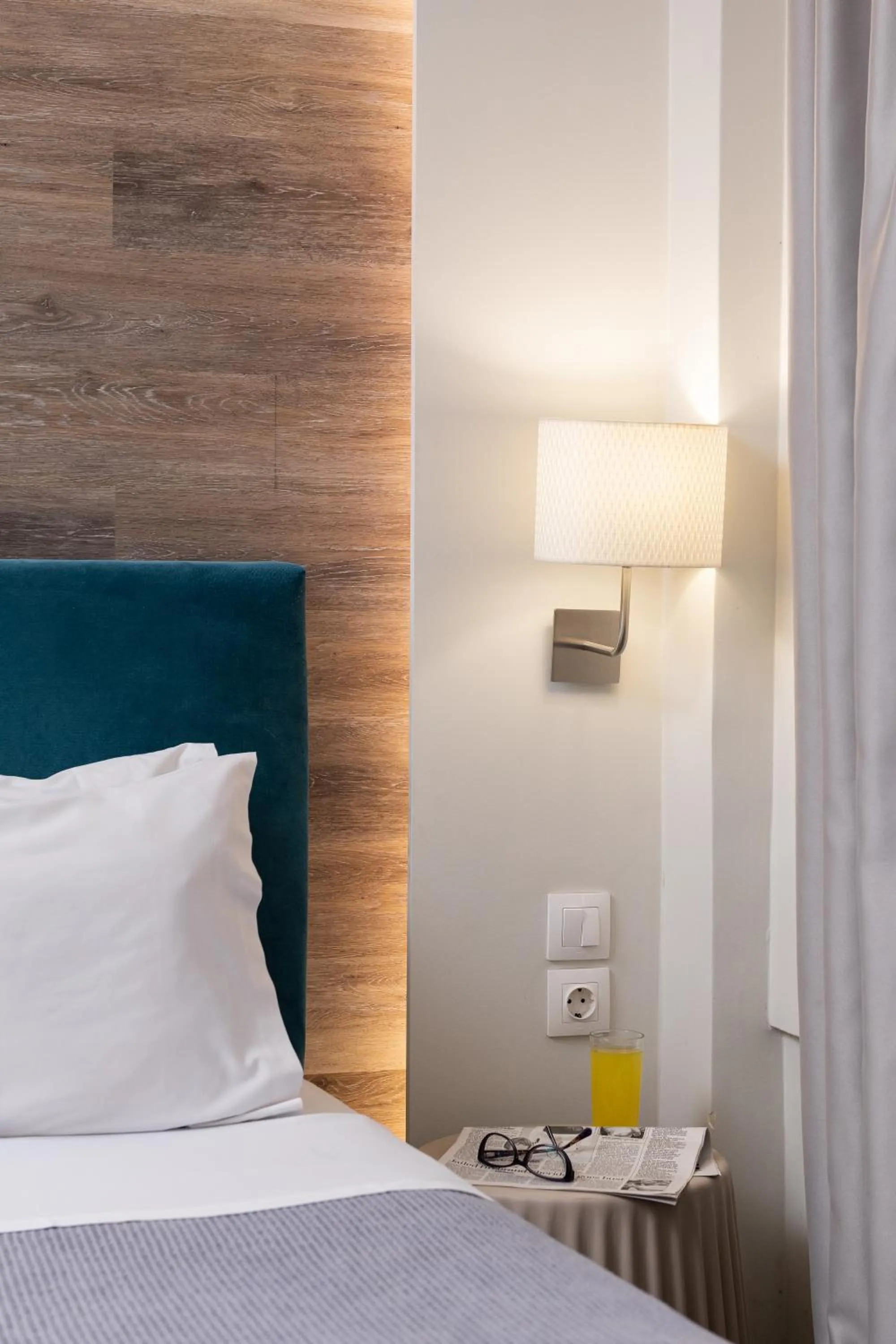 Bed in Enattica Syntagma Living