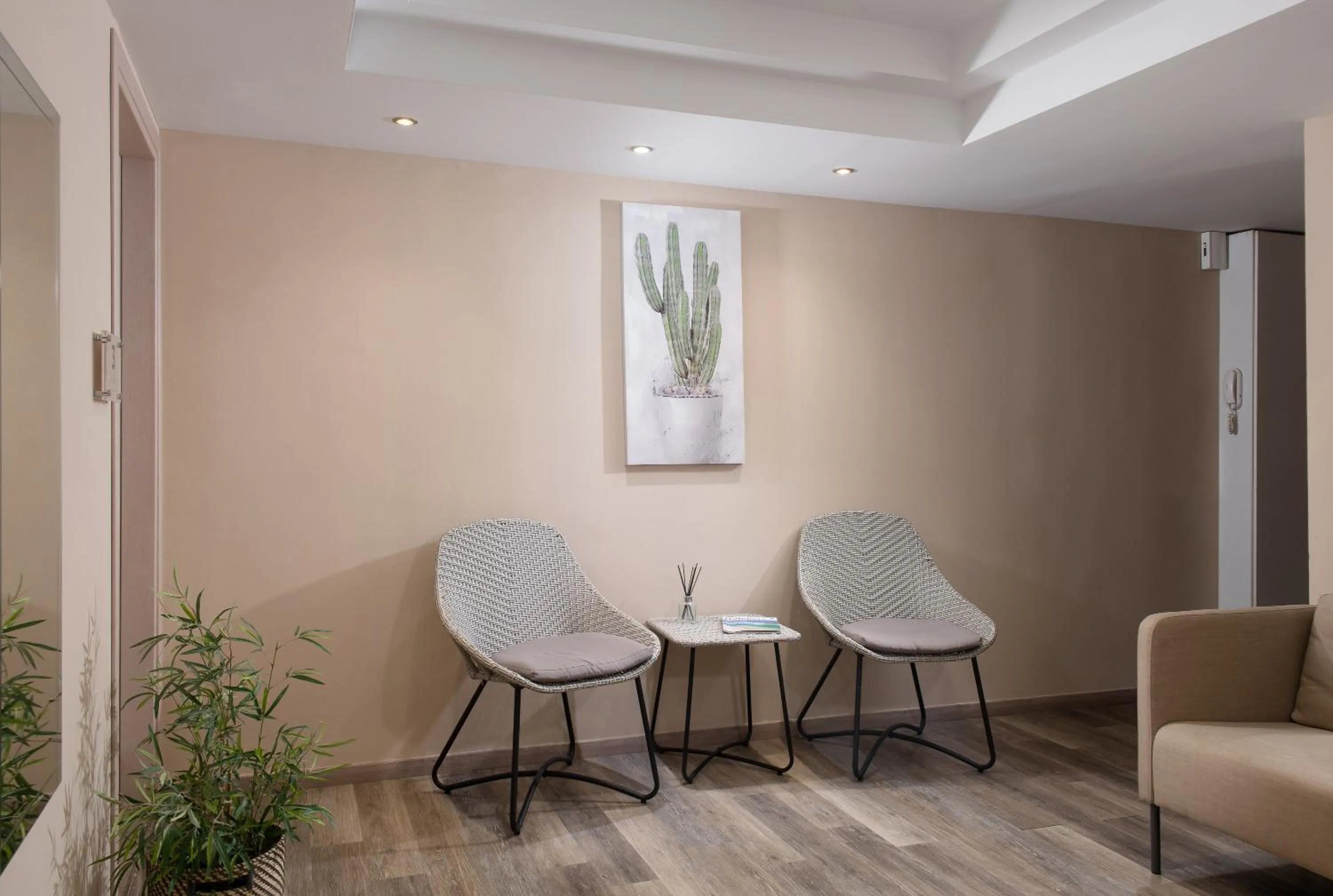 Seating area in Enattica Syntagma Living