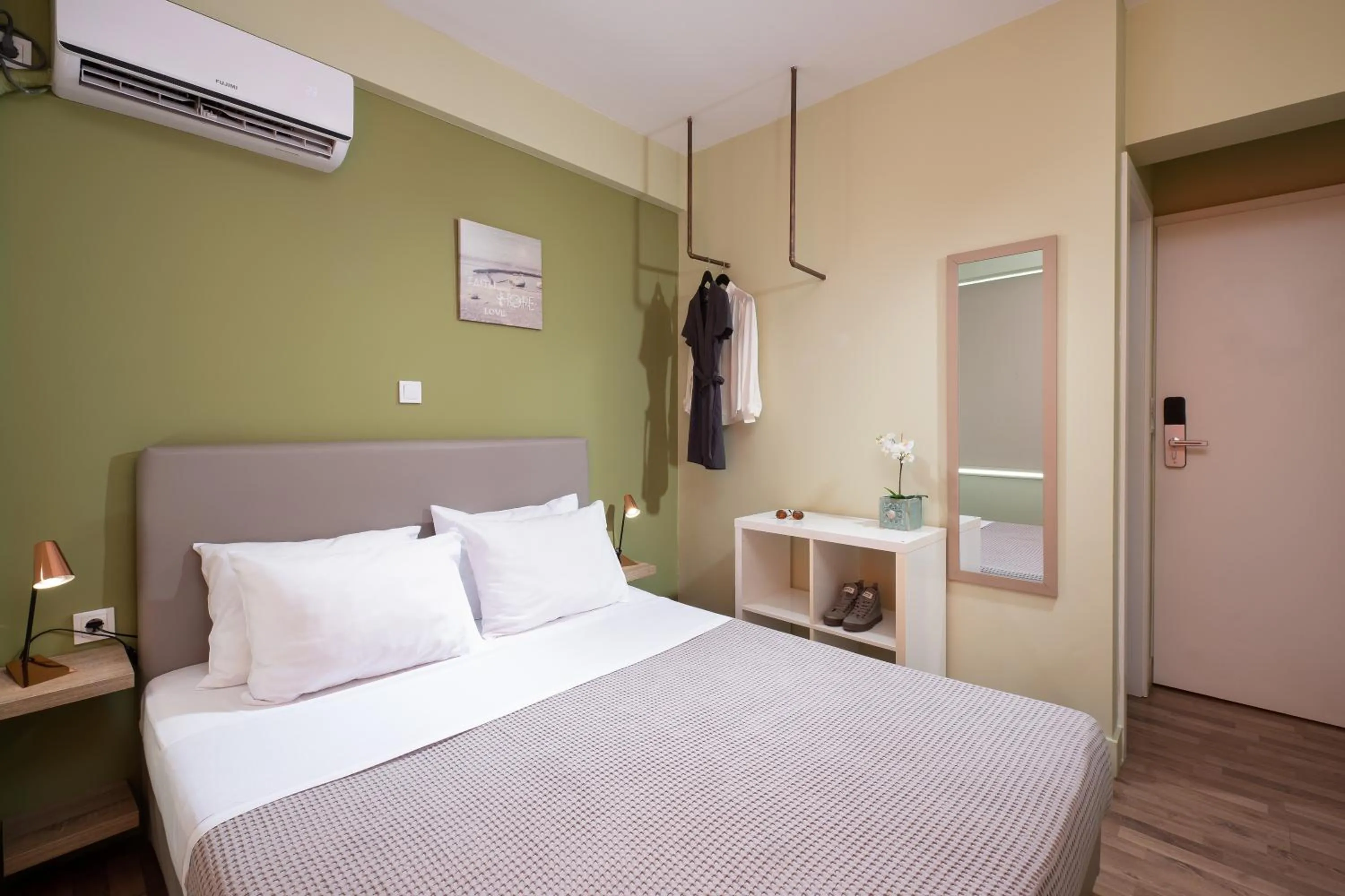 Bed in Enattica Syntagma Living