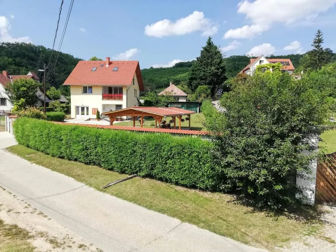 Lótuszvirág Vendégház