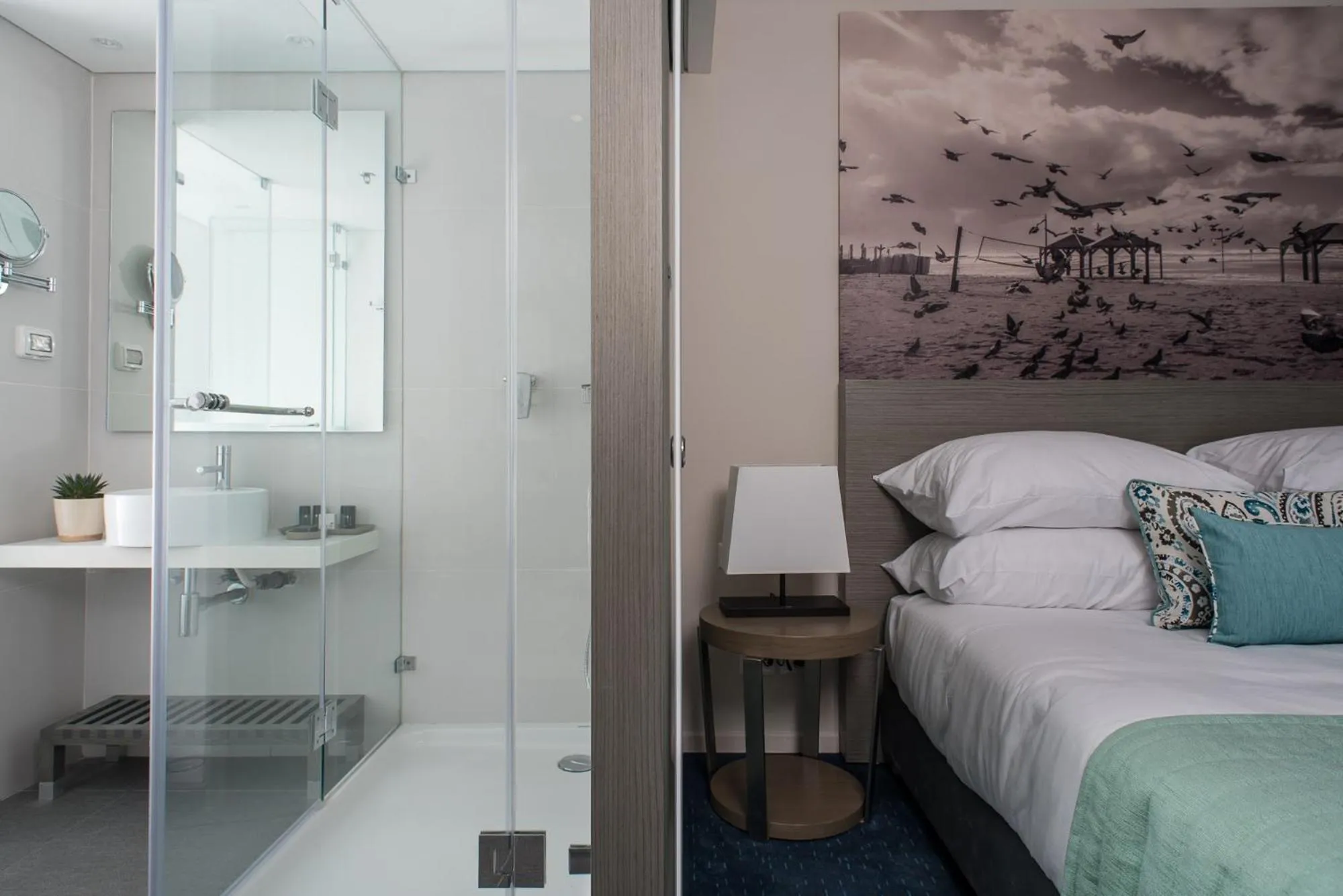 Shower, Bed in Tal By The Beach - An Atlas Boutique Hotel