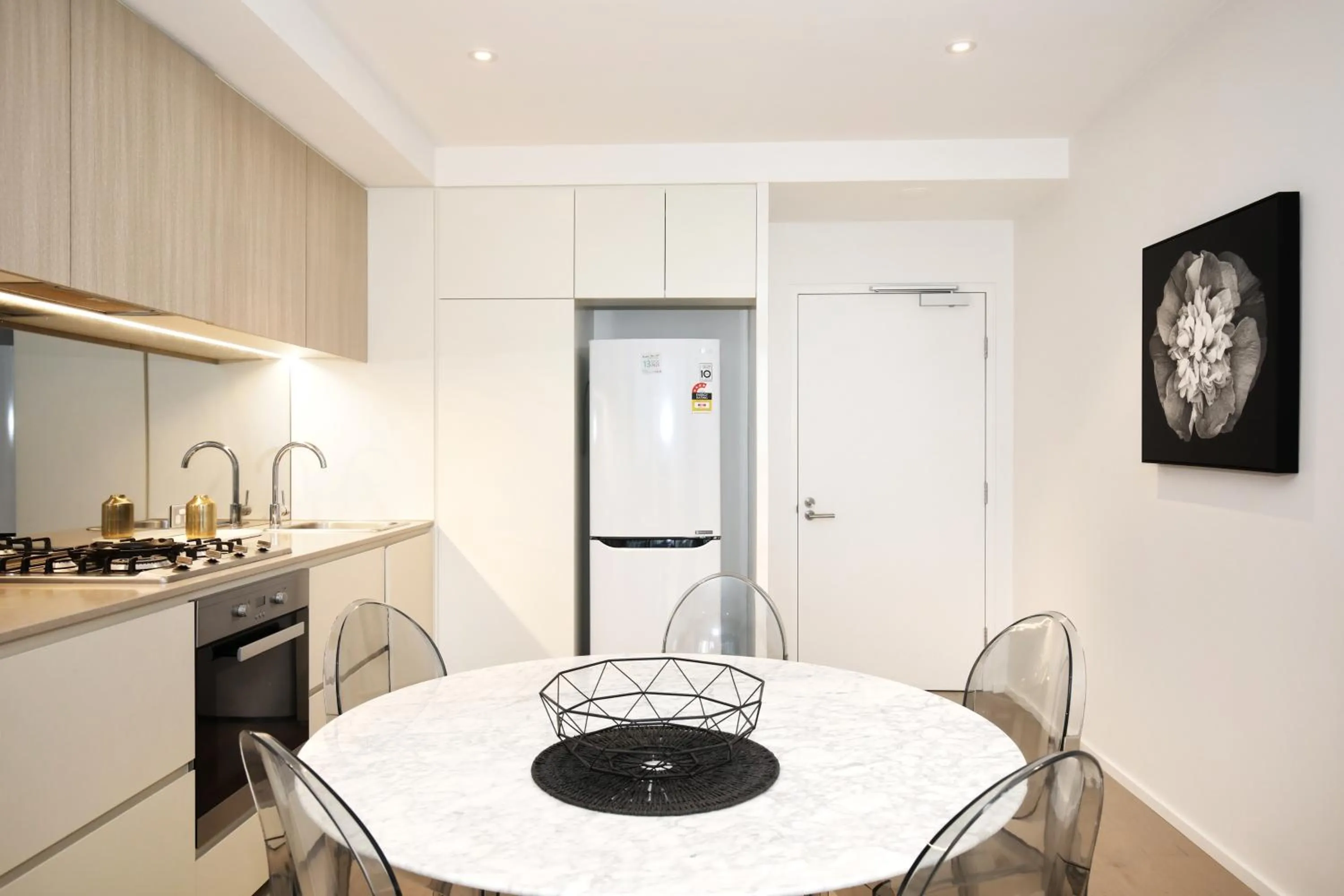 Kitchen or kitchenette in Orange Stay Apartments