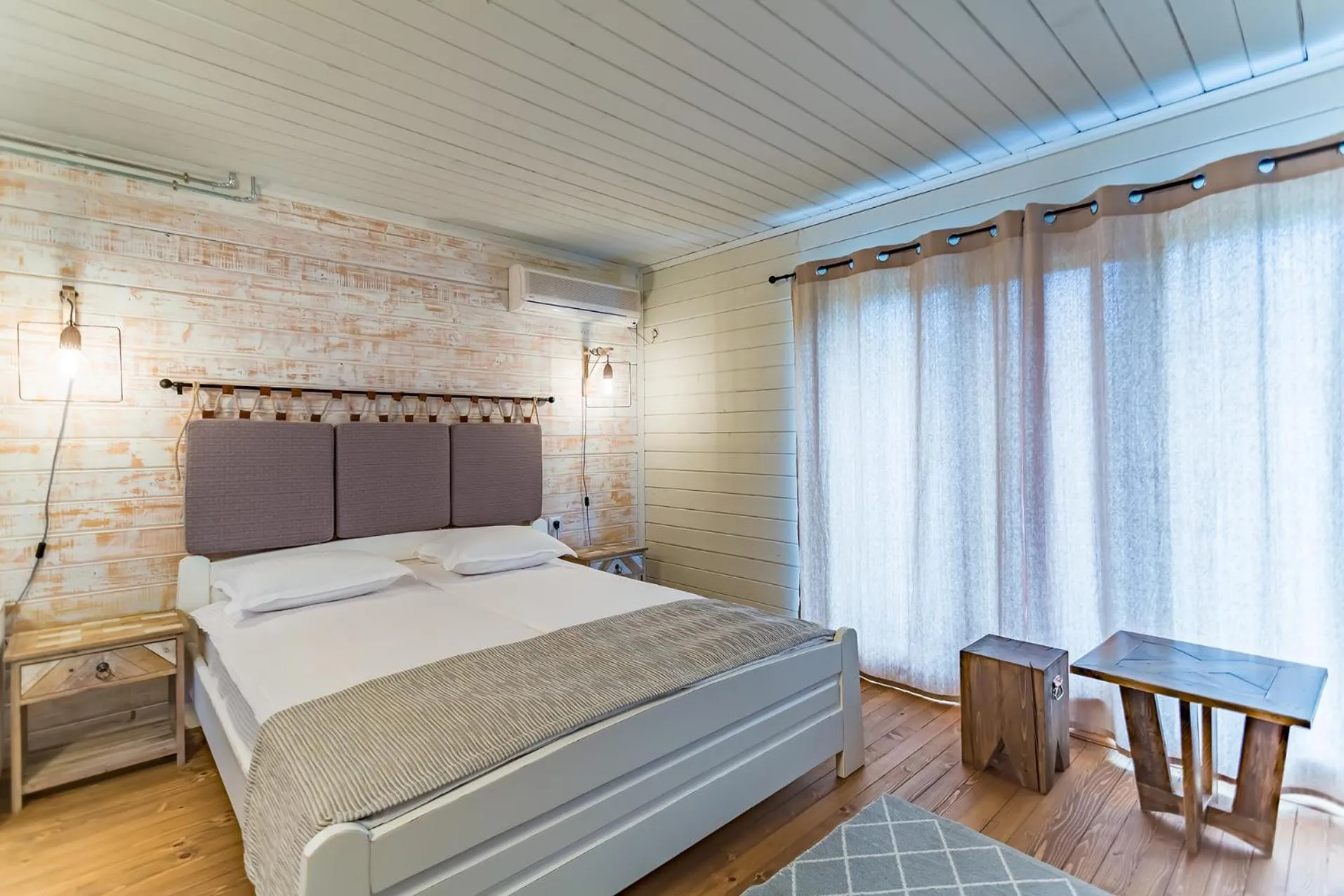 Bed in St Anastasia Hotel