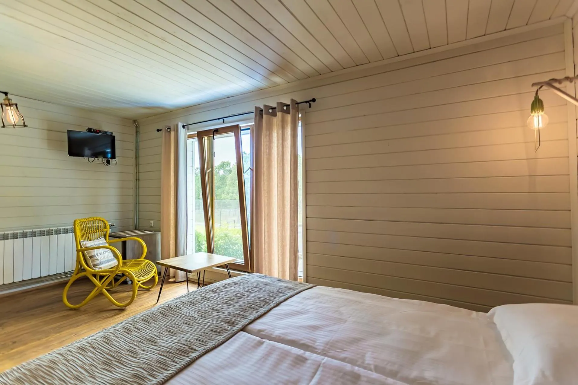 Bed in St Anastasia Hotel