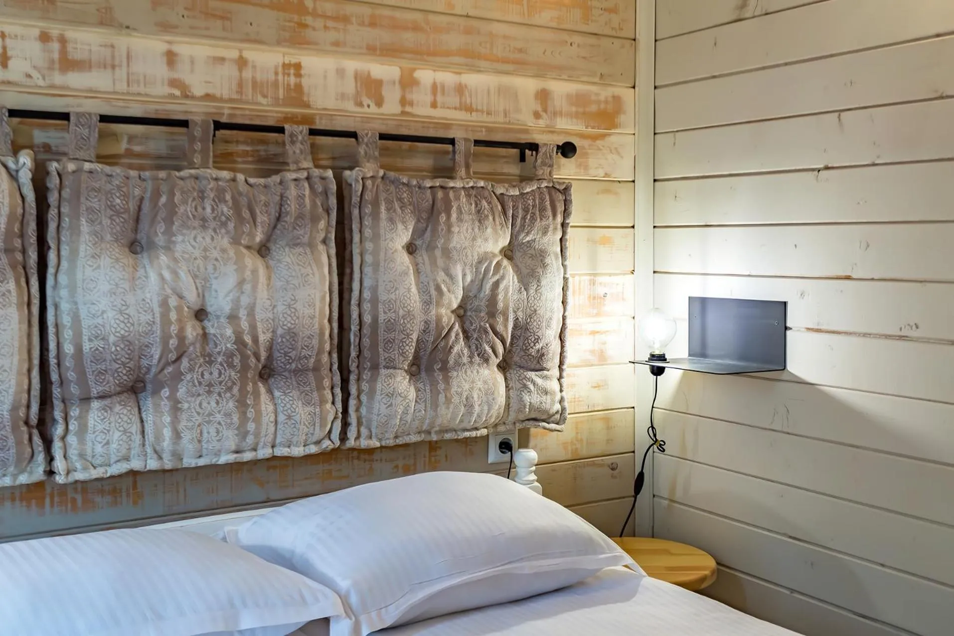 Bed in St Anastasia Hotel