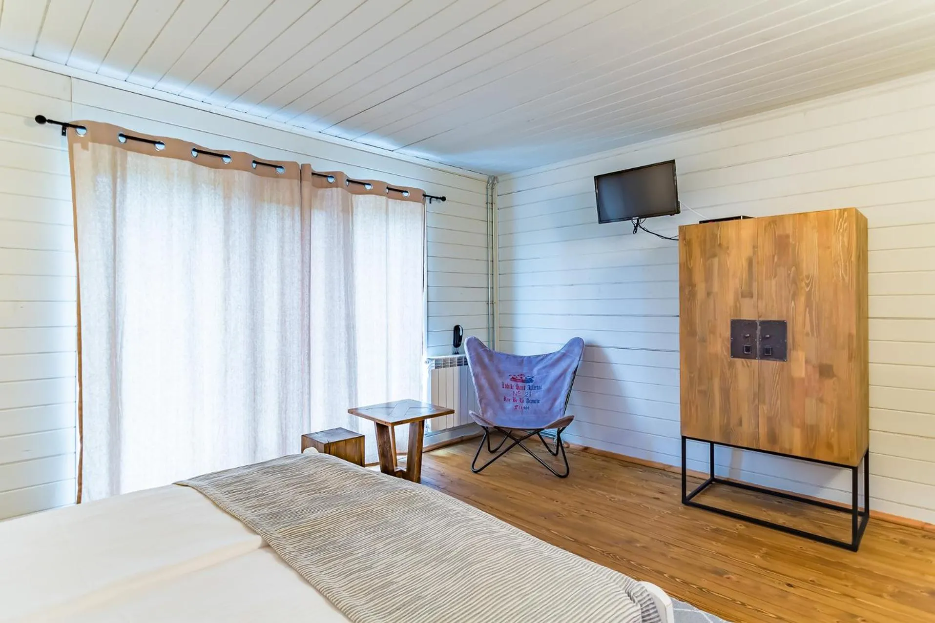 Bed in St Anastasia Hotel
