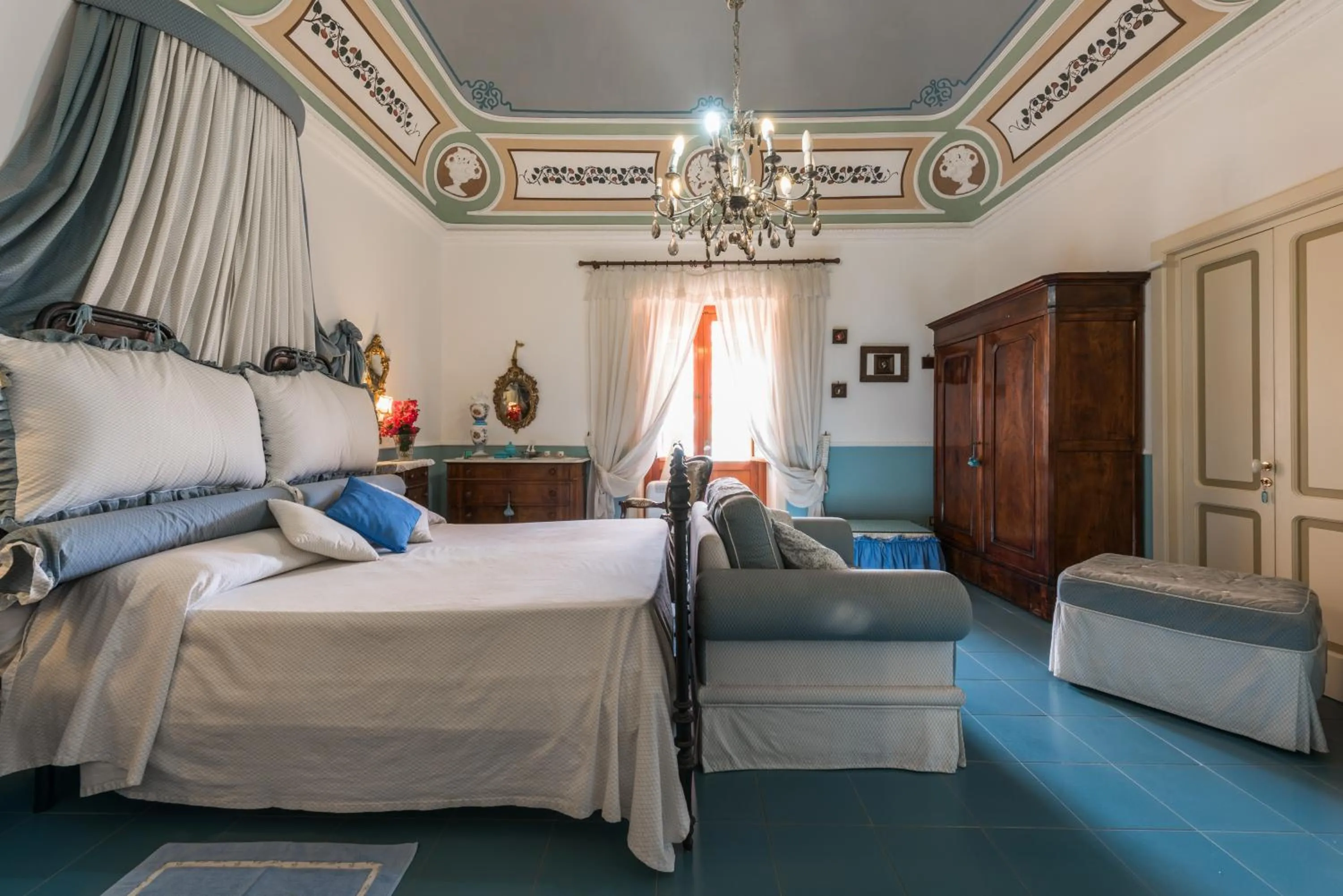 Bedroom, Bed in Villa Mariella Pittorino - camere in B&B
