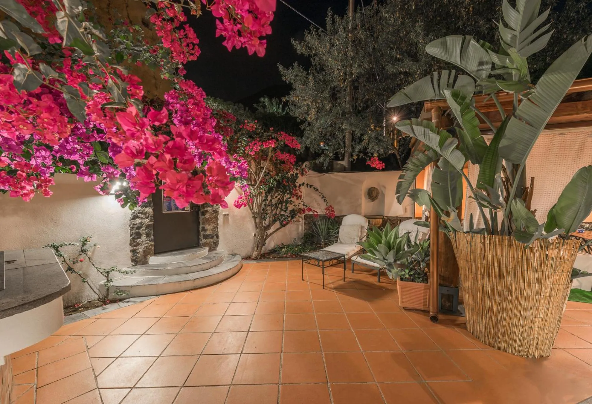Garden in Villa Mariella Pittorino - camere in B&B