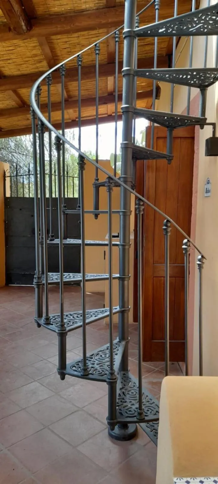 Facade/entrance in Villa Mariella Pittorino - camere in B&B