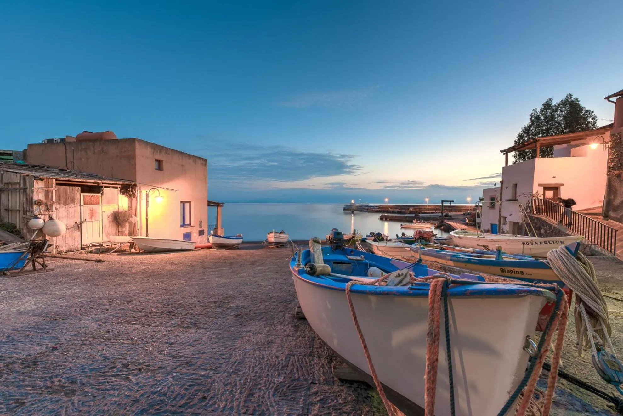 Natural landscape in Villa Mariella Pittorino - camere in B&B