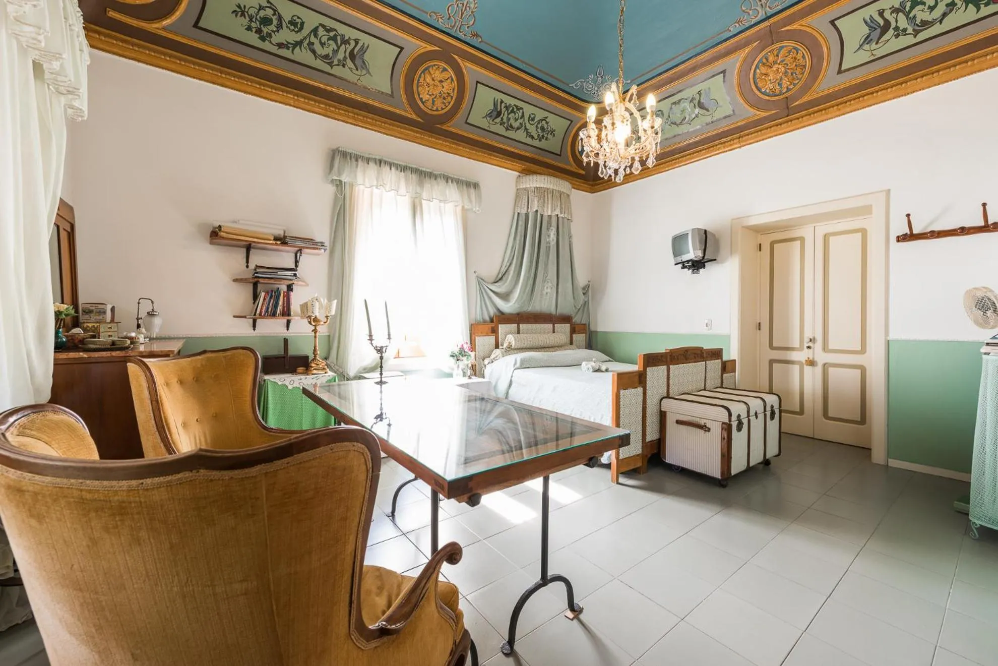 Photo of the whole room, Bed in Villa Mariella Pittorino - camere in B&B