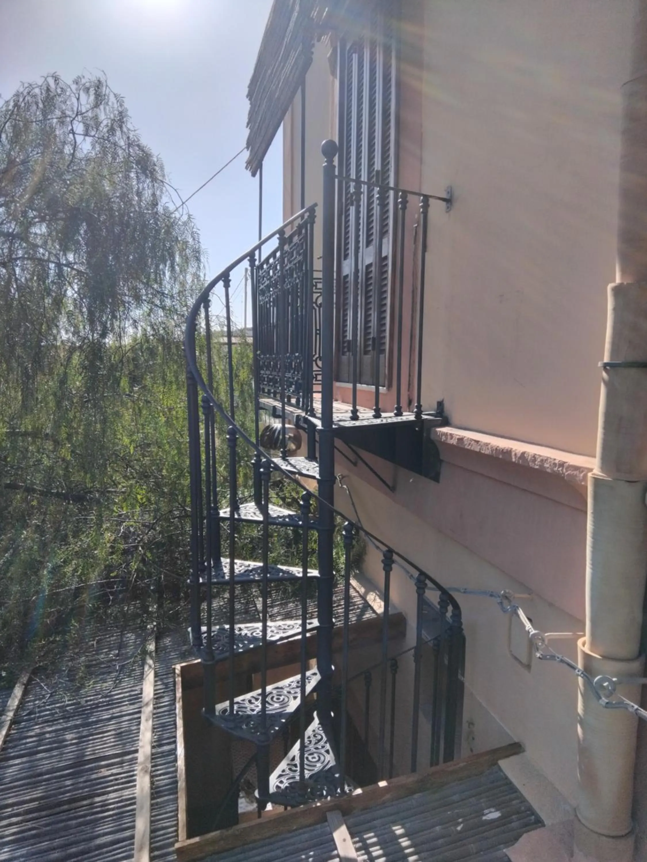 Facade/entrance in Villa Mariella Pittorino - camere in B&B