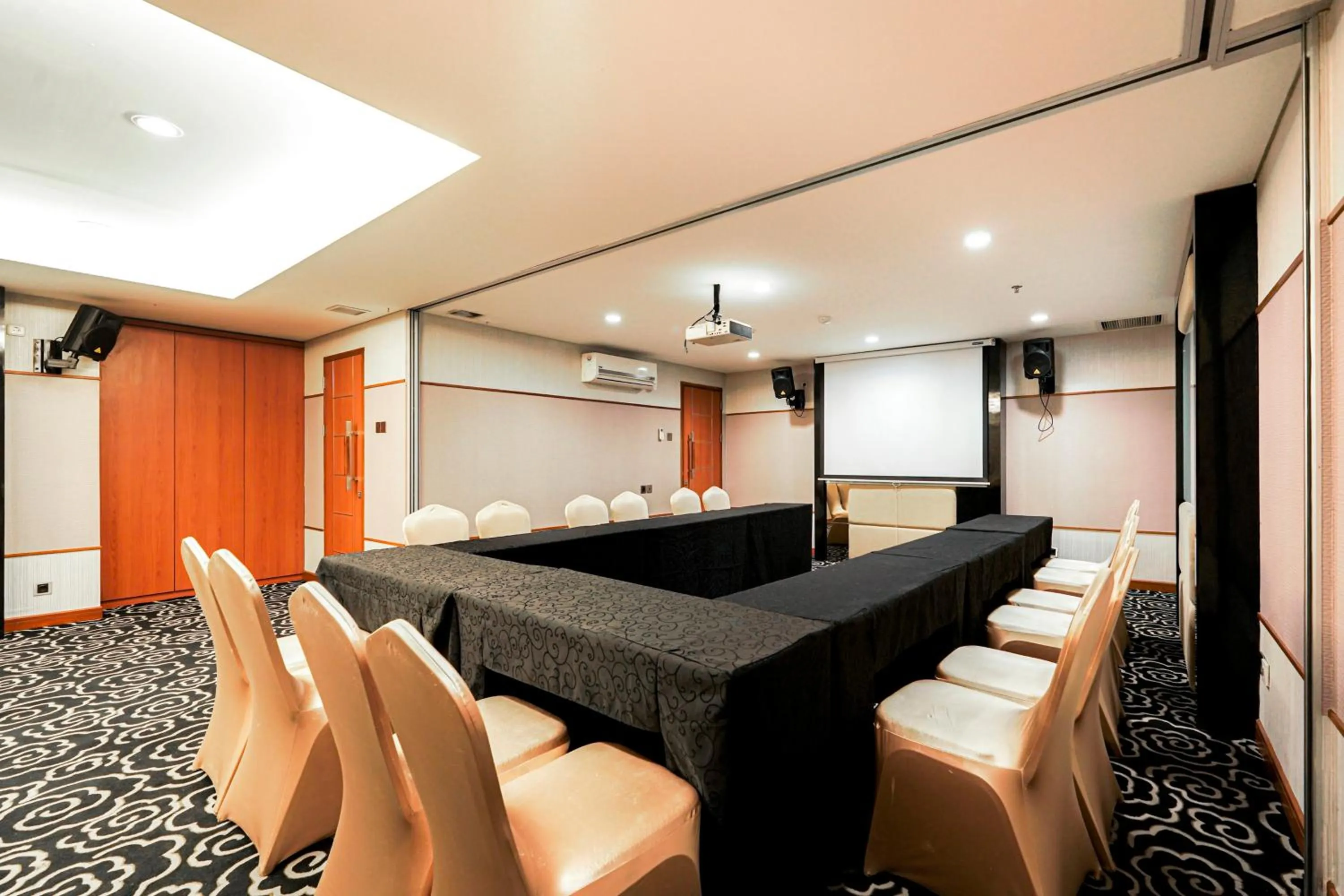 Meeting/conference room in Sunerra Express Grand Viveana Bandung