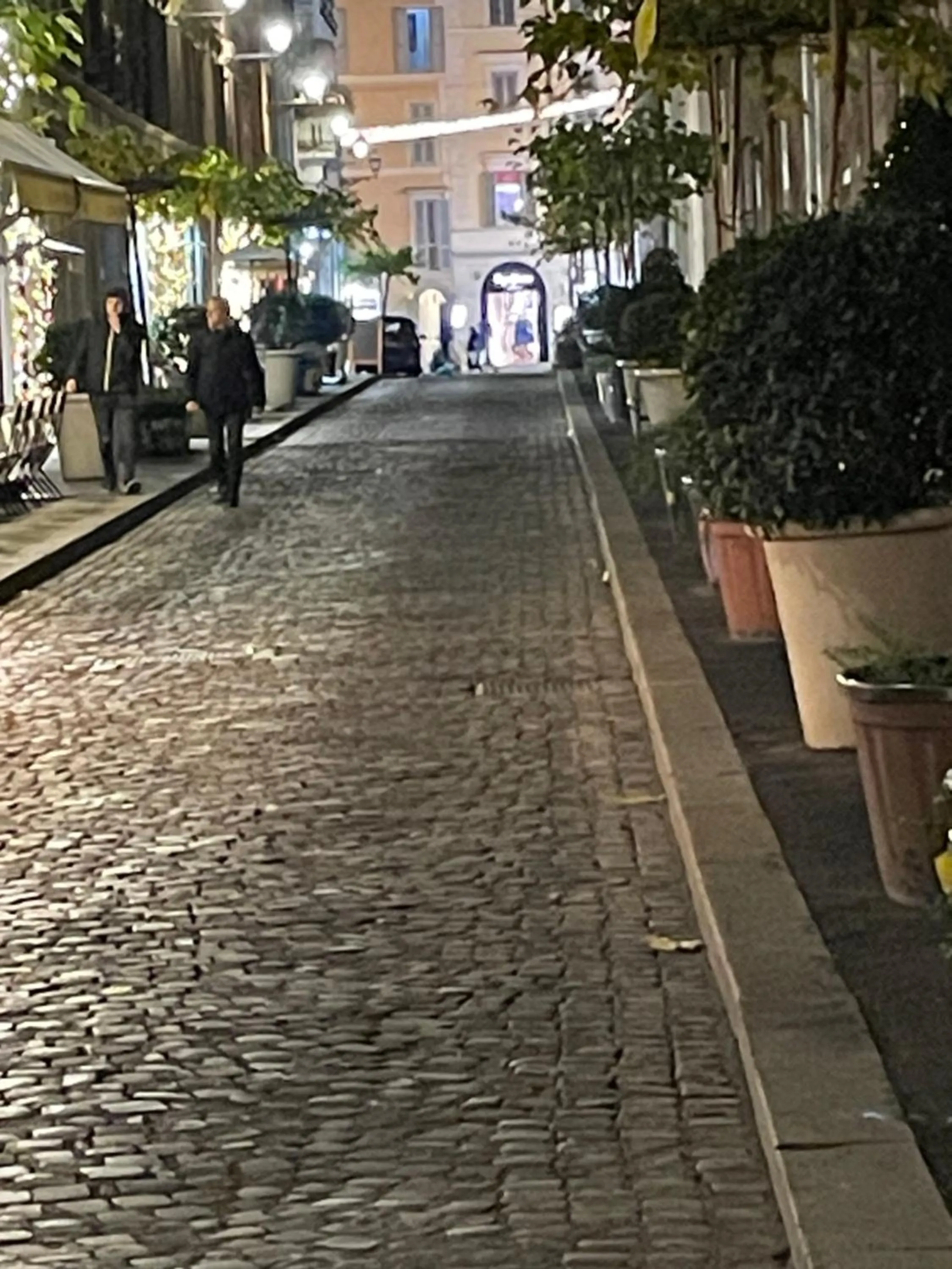 Quiet street view in Spagna Boutique