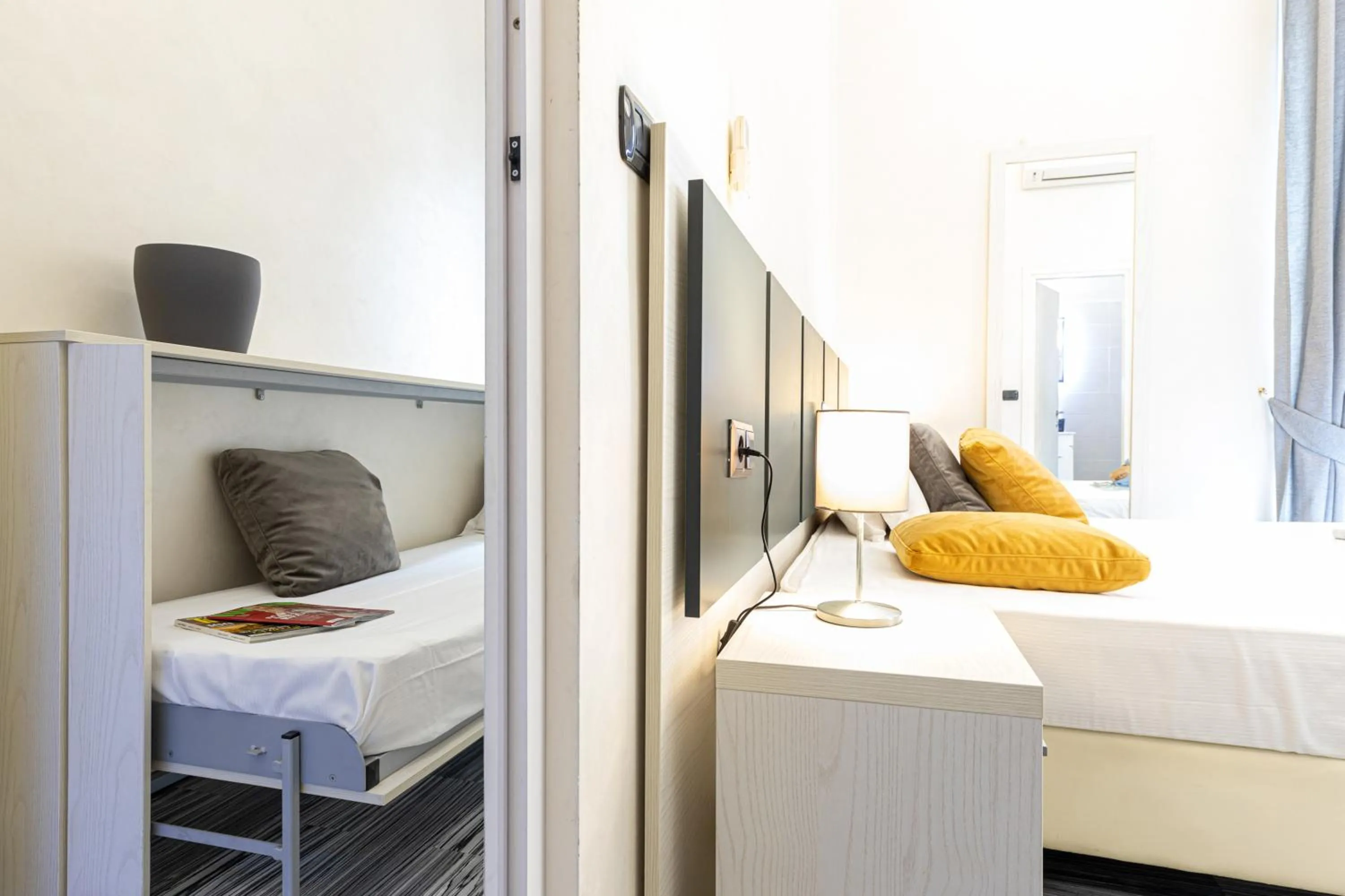 Photo of the whole room, Bed in Spagna Boutique