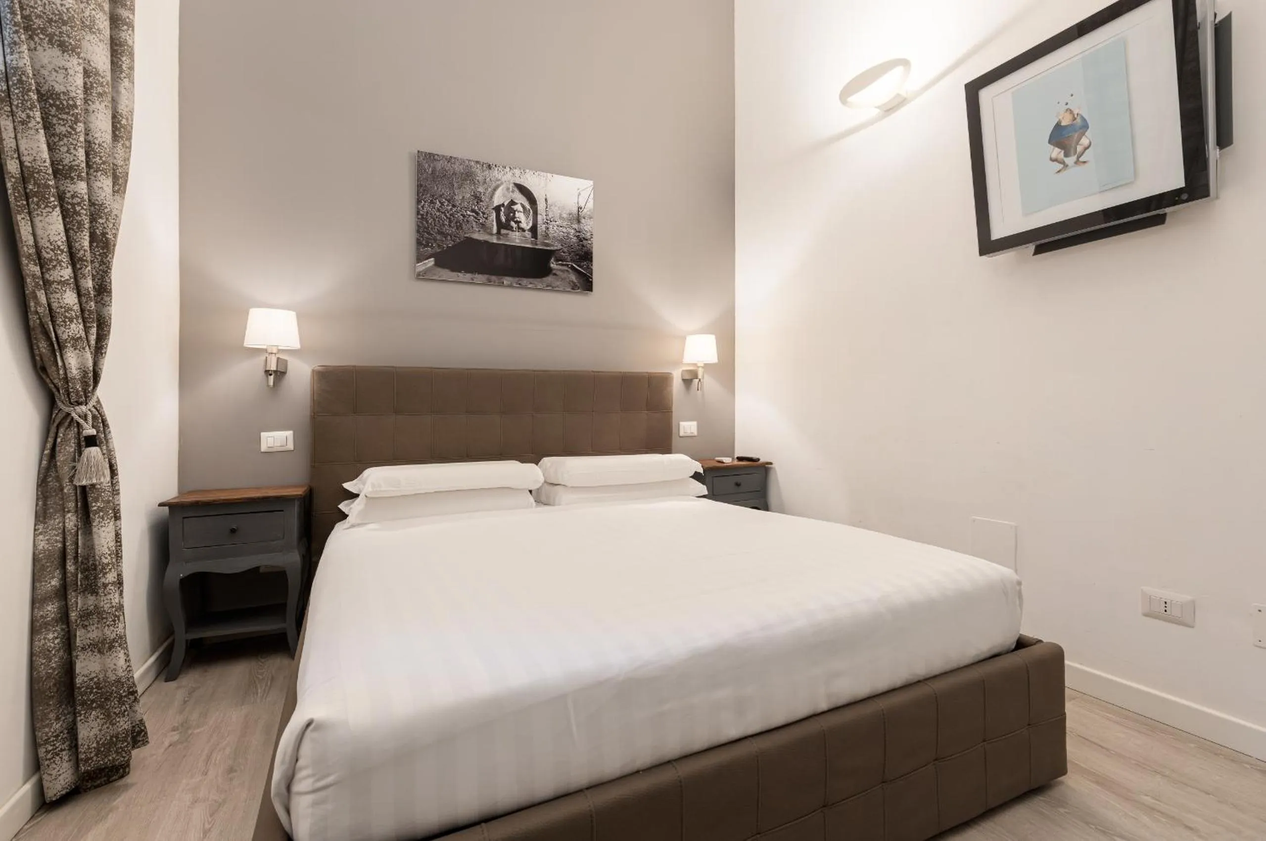 Photo of the whole room, Bed in Spagna Boutique