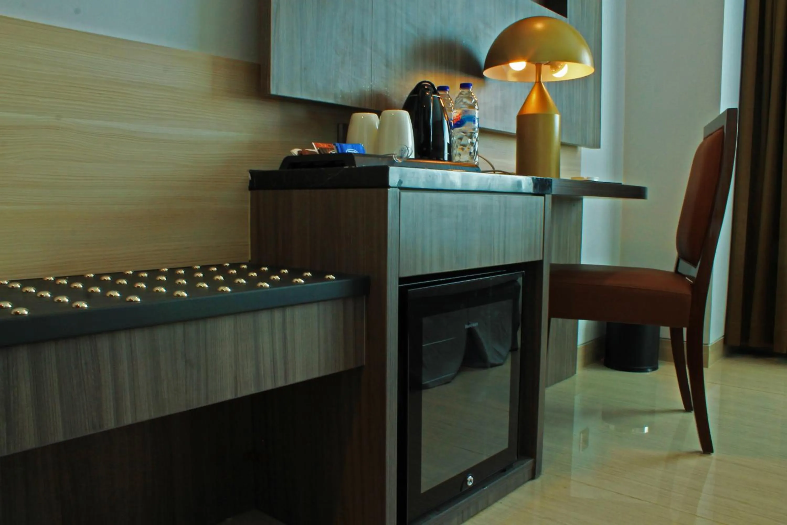 Coffee/tea facilities in Arthama Hotels Makassar