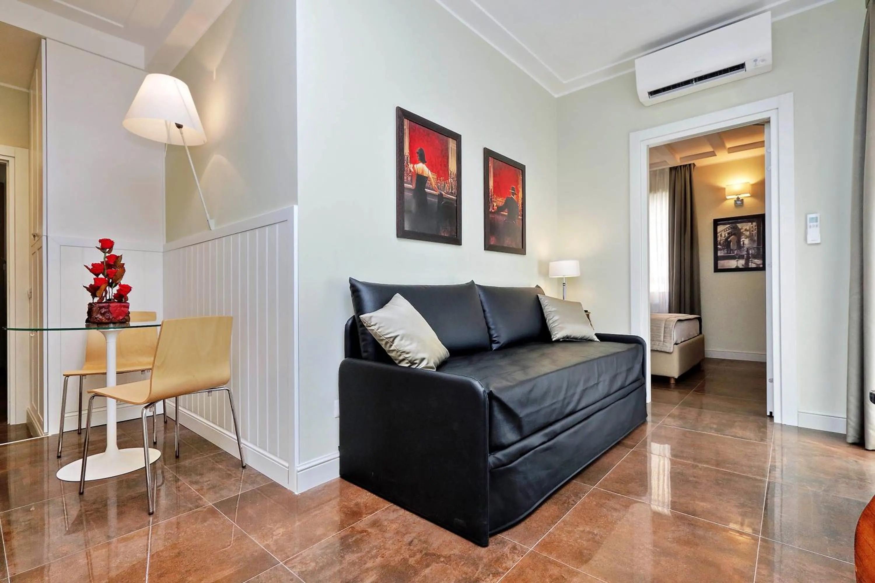 Living room in Piazza Venezia Grand Suite