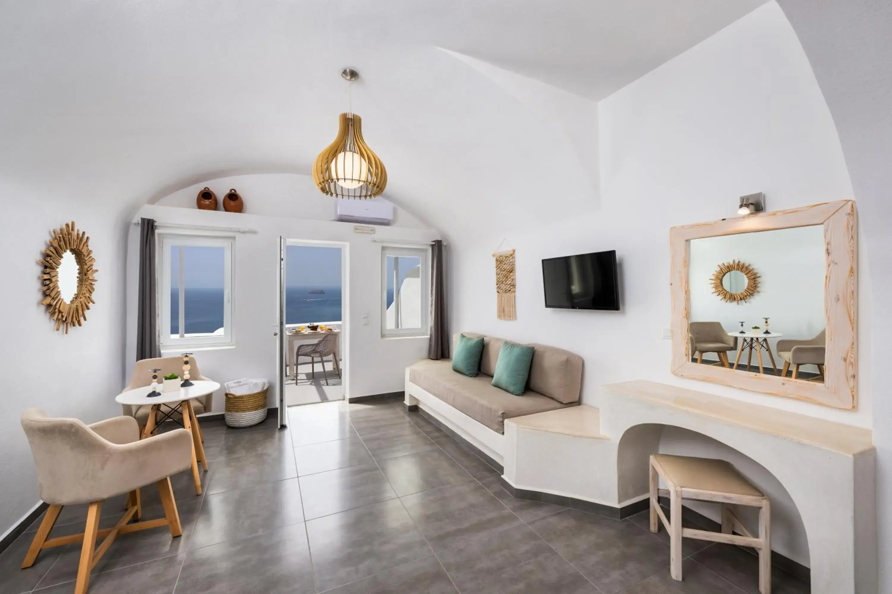 Junior Suite in Villa Thiranthemis Junior Suite in Villa Thiranthemis