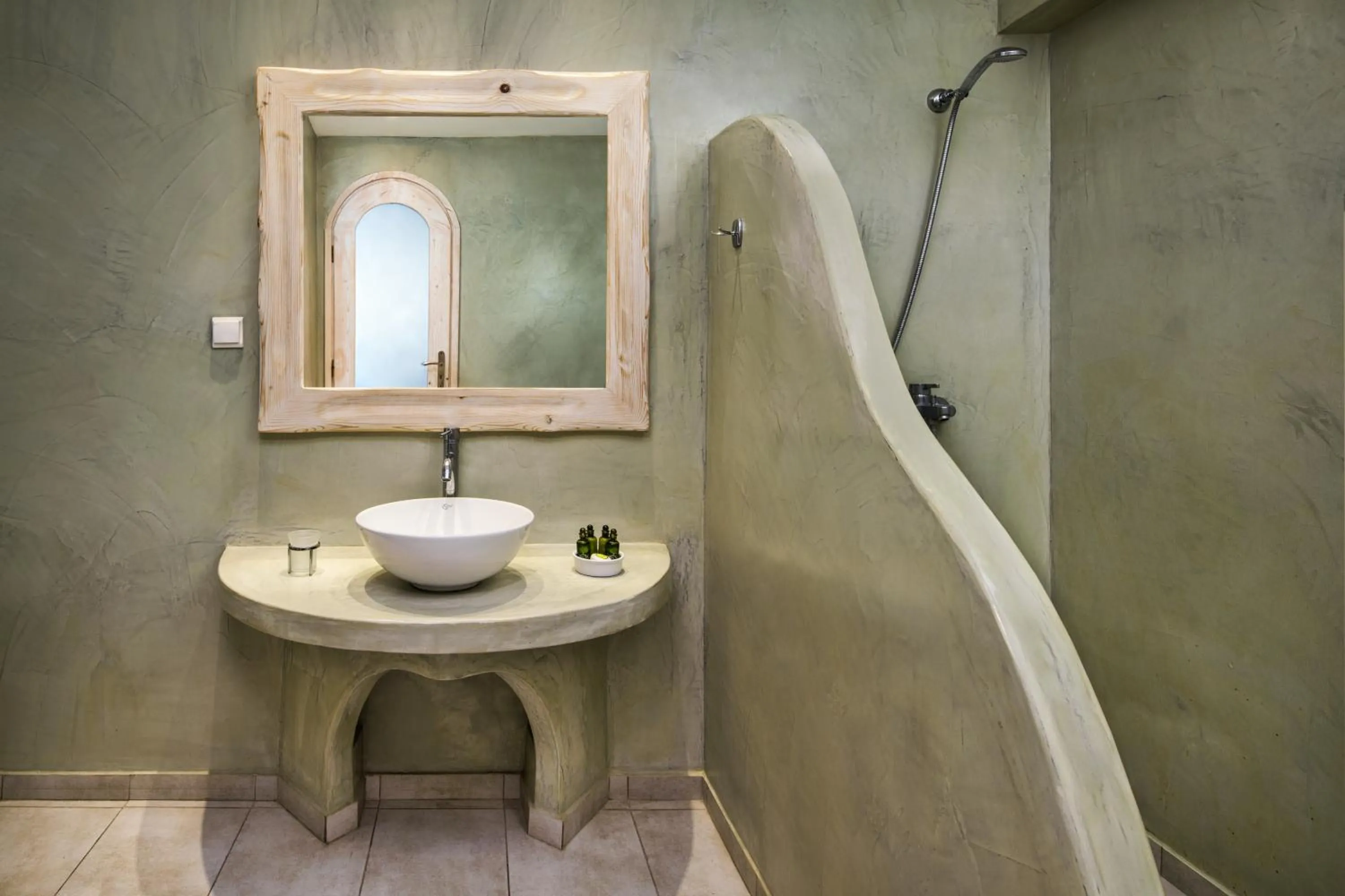 Bathroom in Villa Thiranthemis