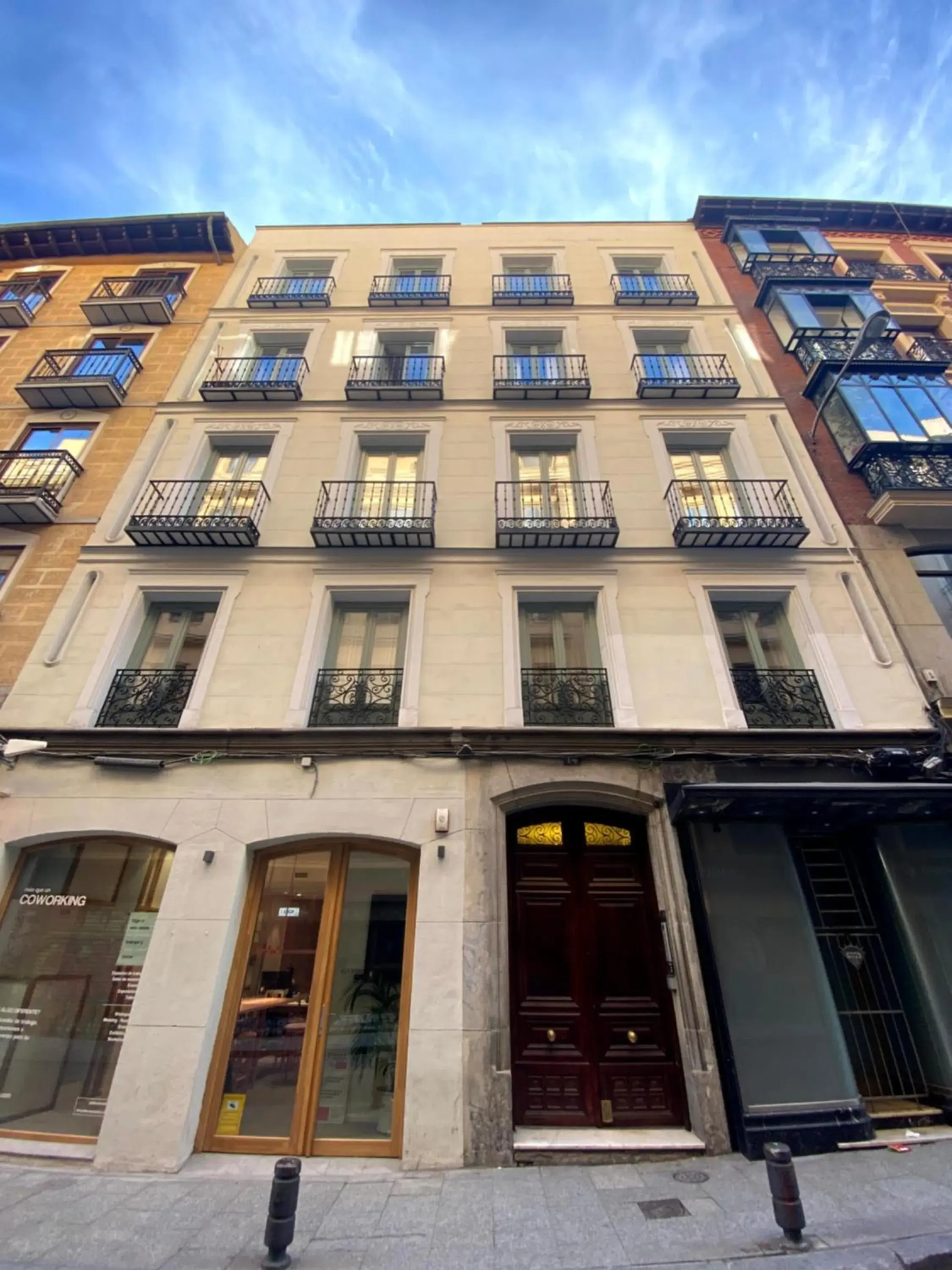 nQn Aparts & Suites Madrid nQn Aparts & Suites Madrid