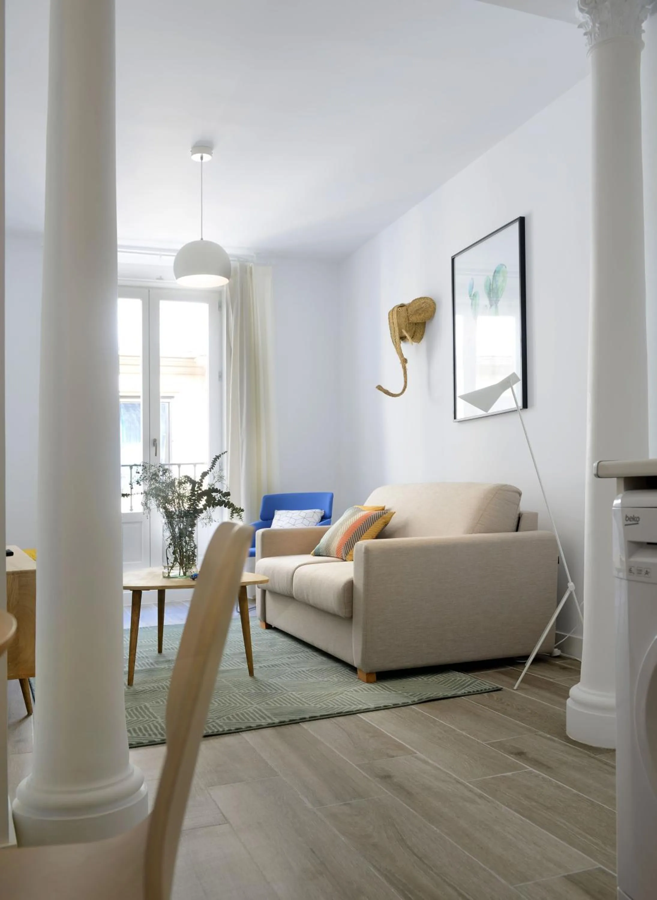 Property building, Bed in nQn Aparts & Suites Madrid