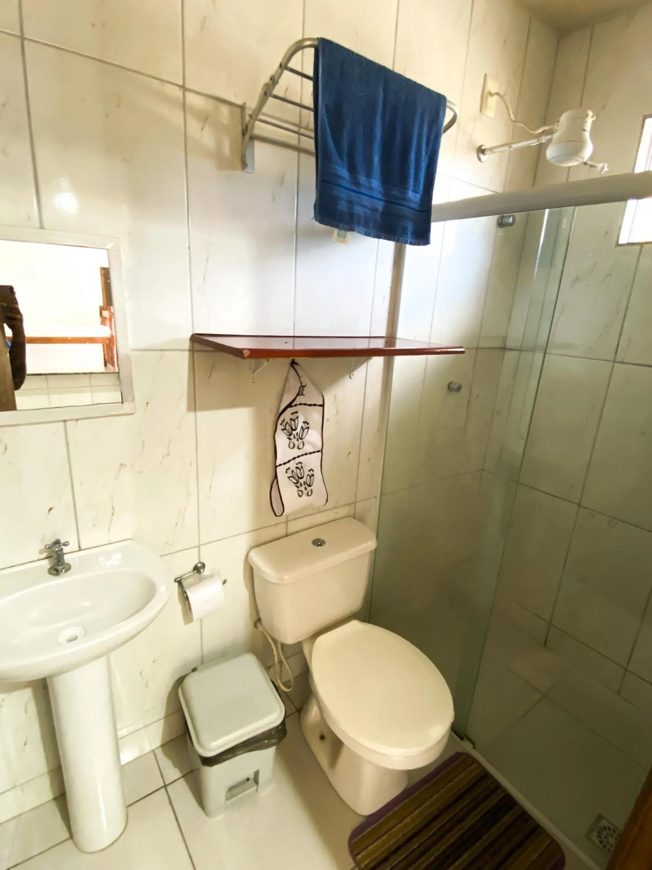 Bathroom in Pousada Village Rio Centro