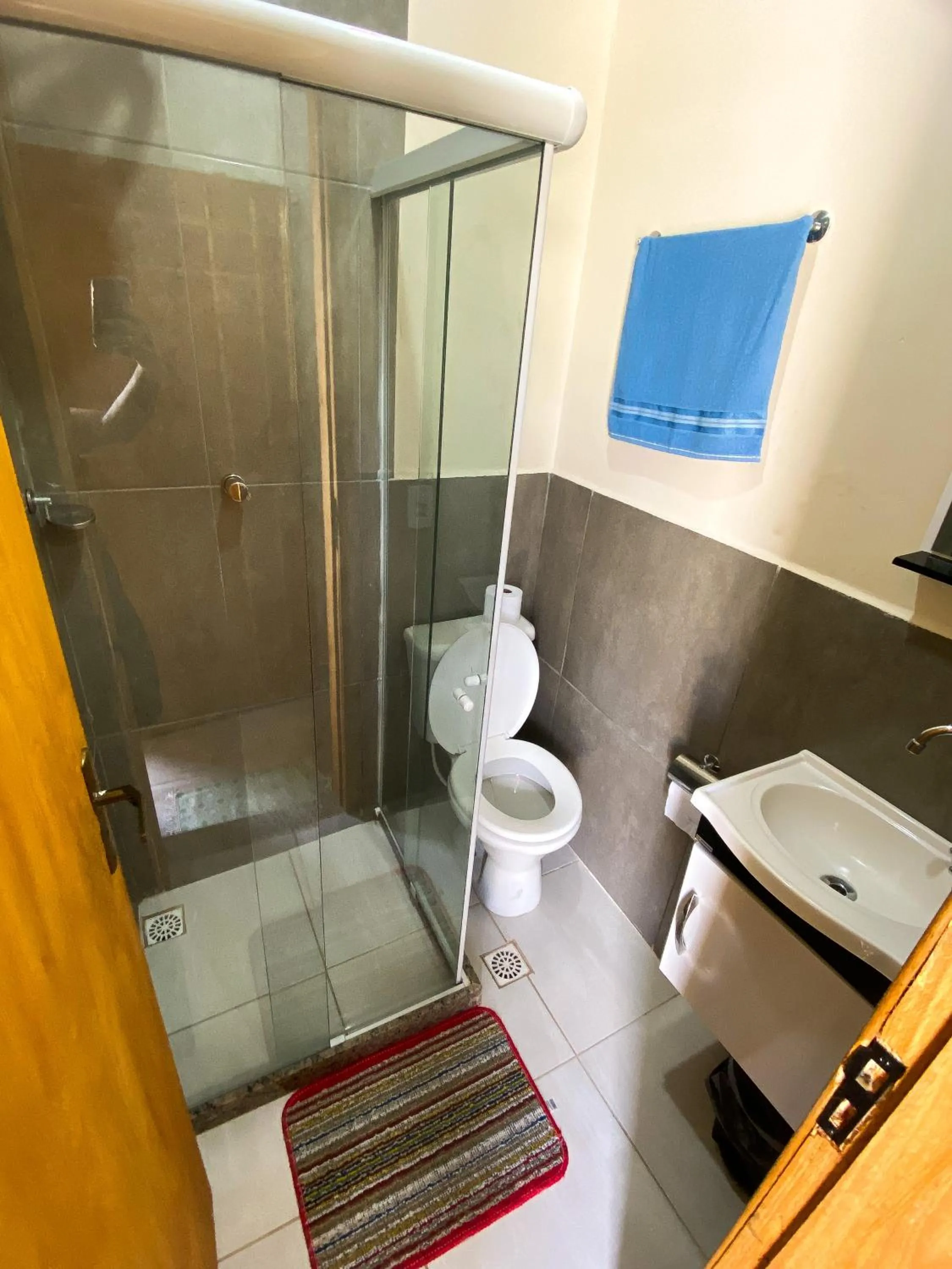 Shower in Pousada Village Rio Centro